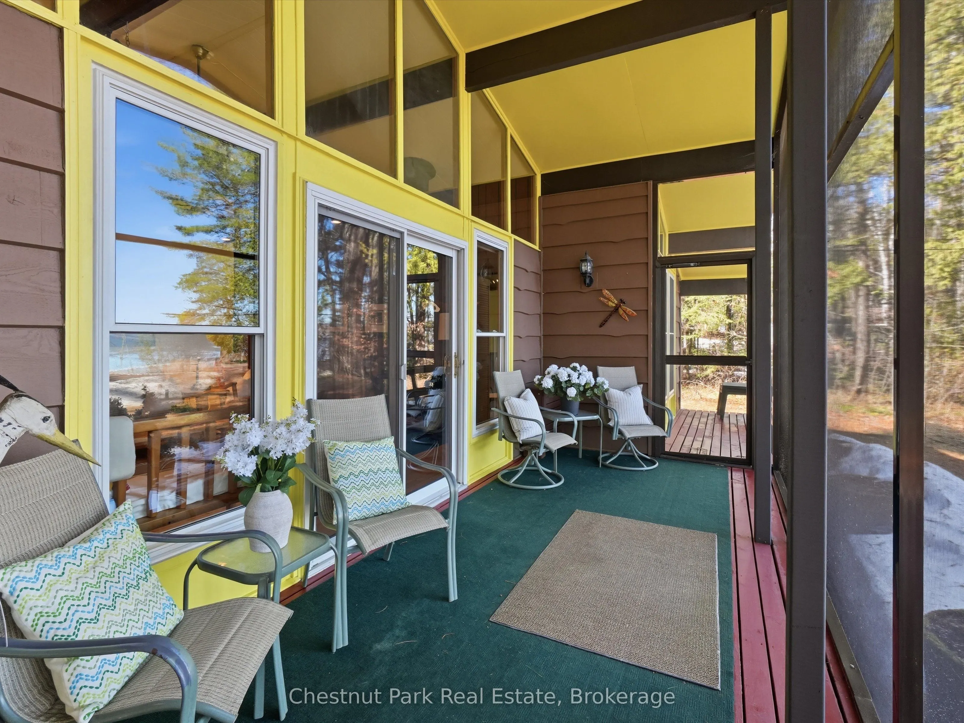 1087 Glenmount Road