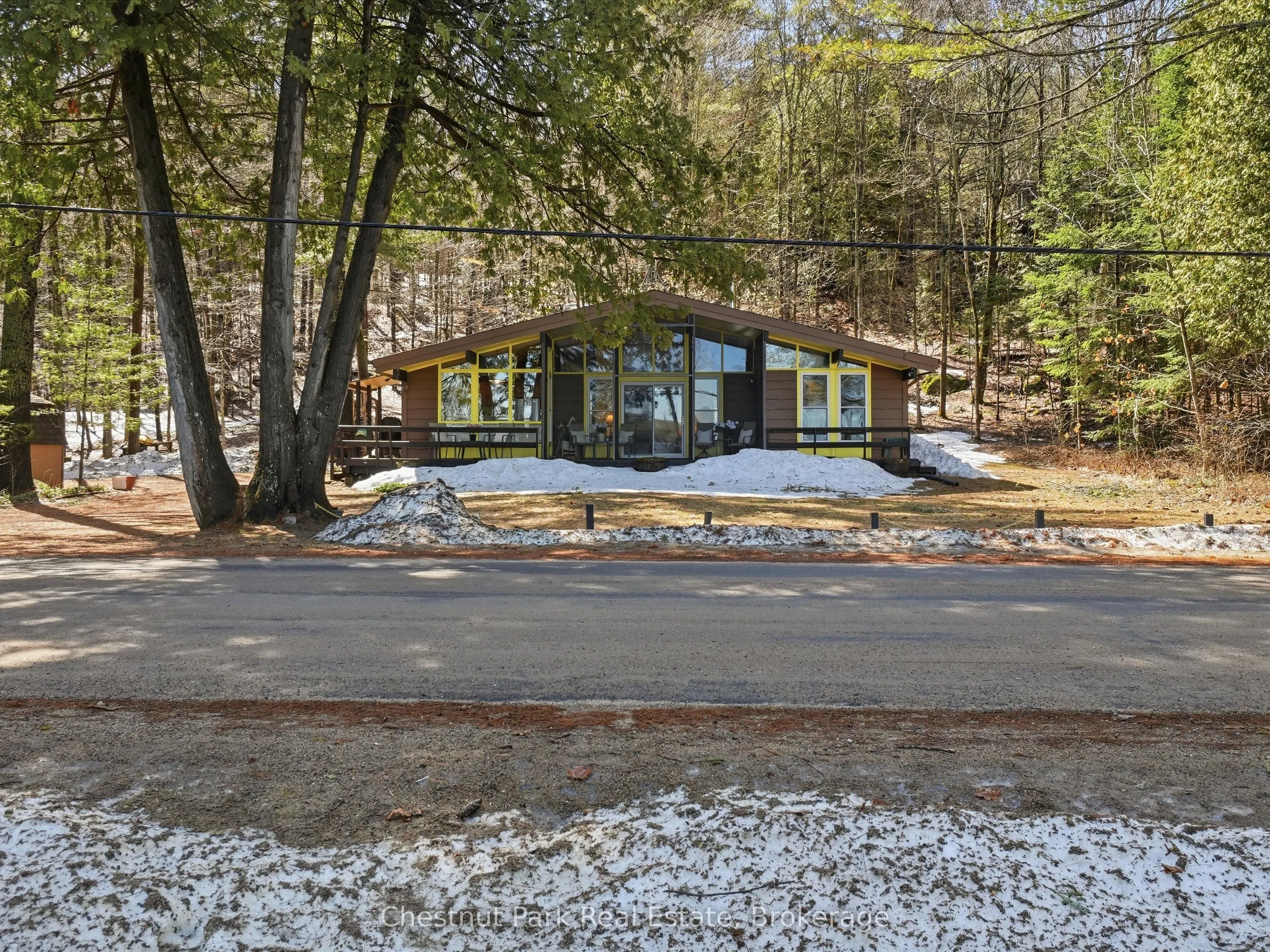 1087 Glenmount Road