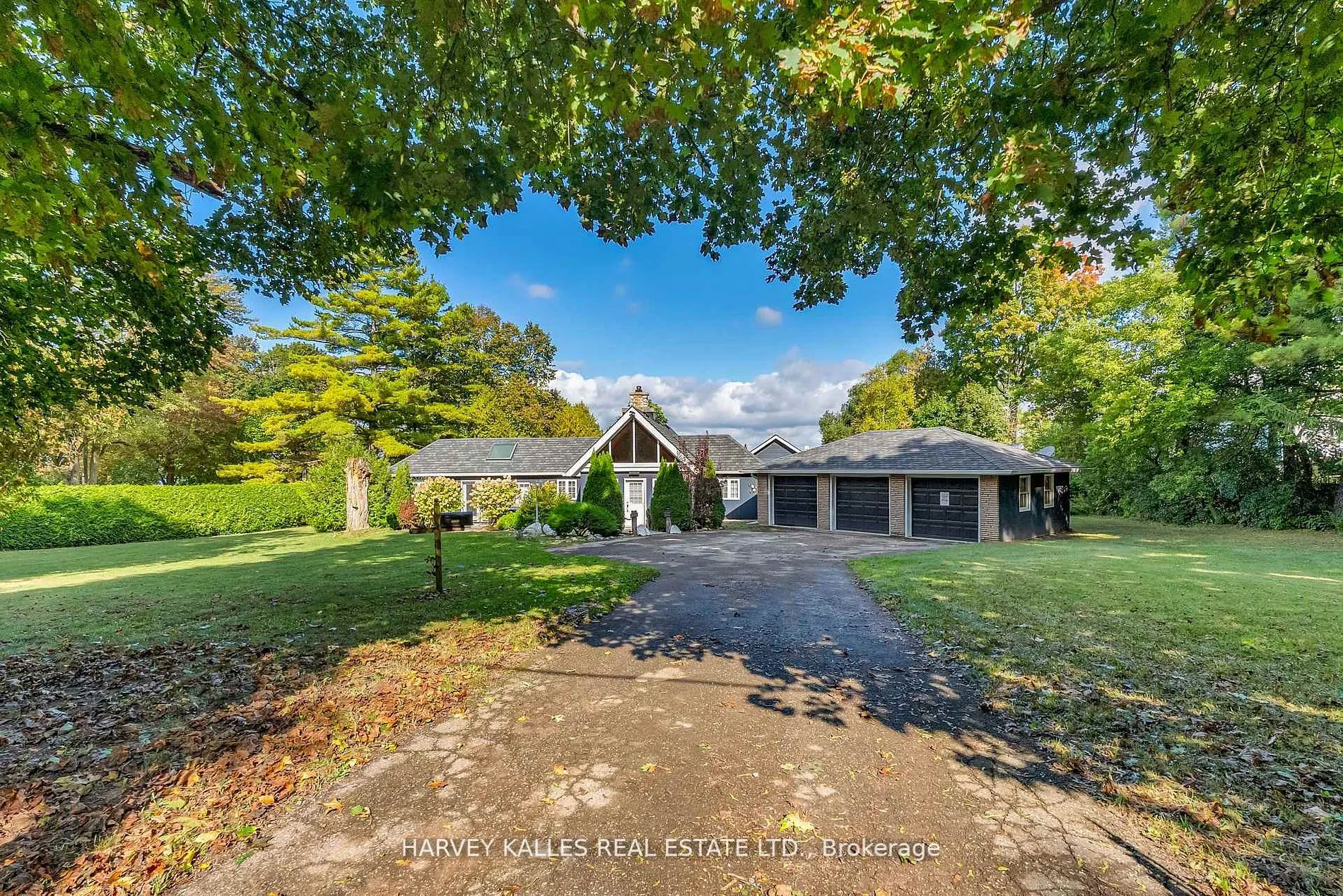 8 Oak Drive