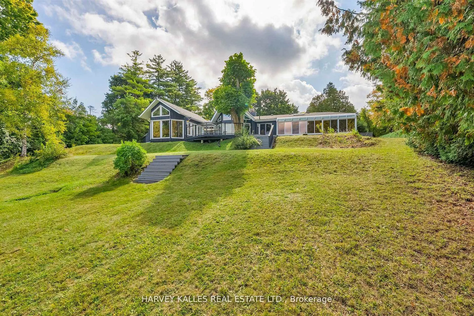8 Oak Drive