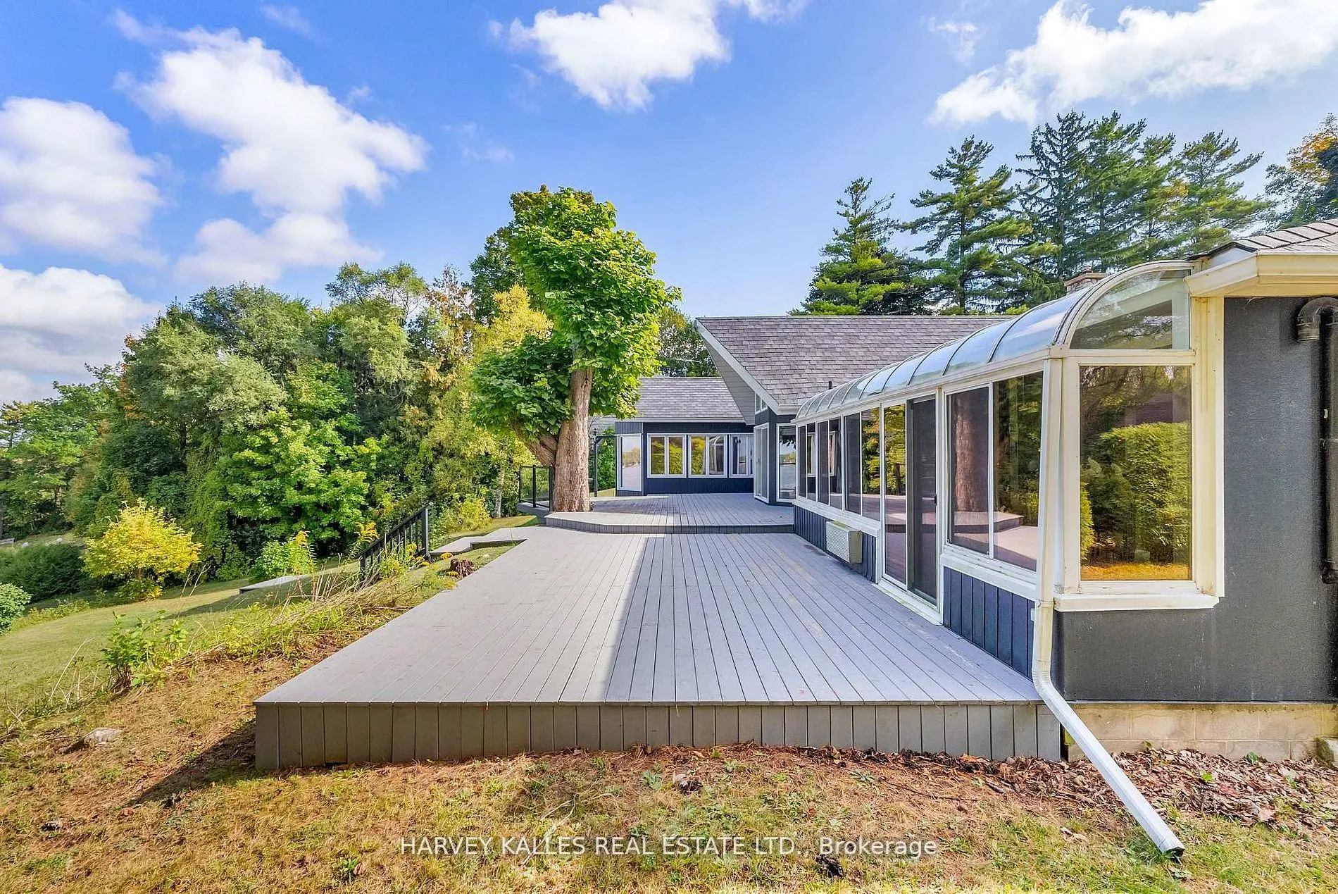 8 Oak Drive