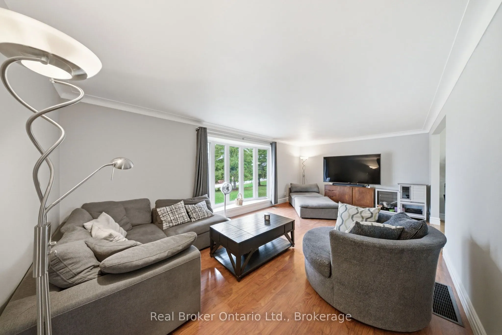 11 Burtch Road