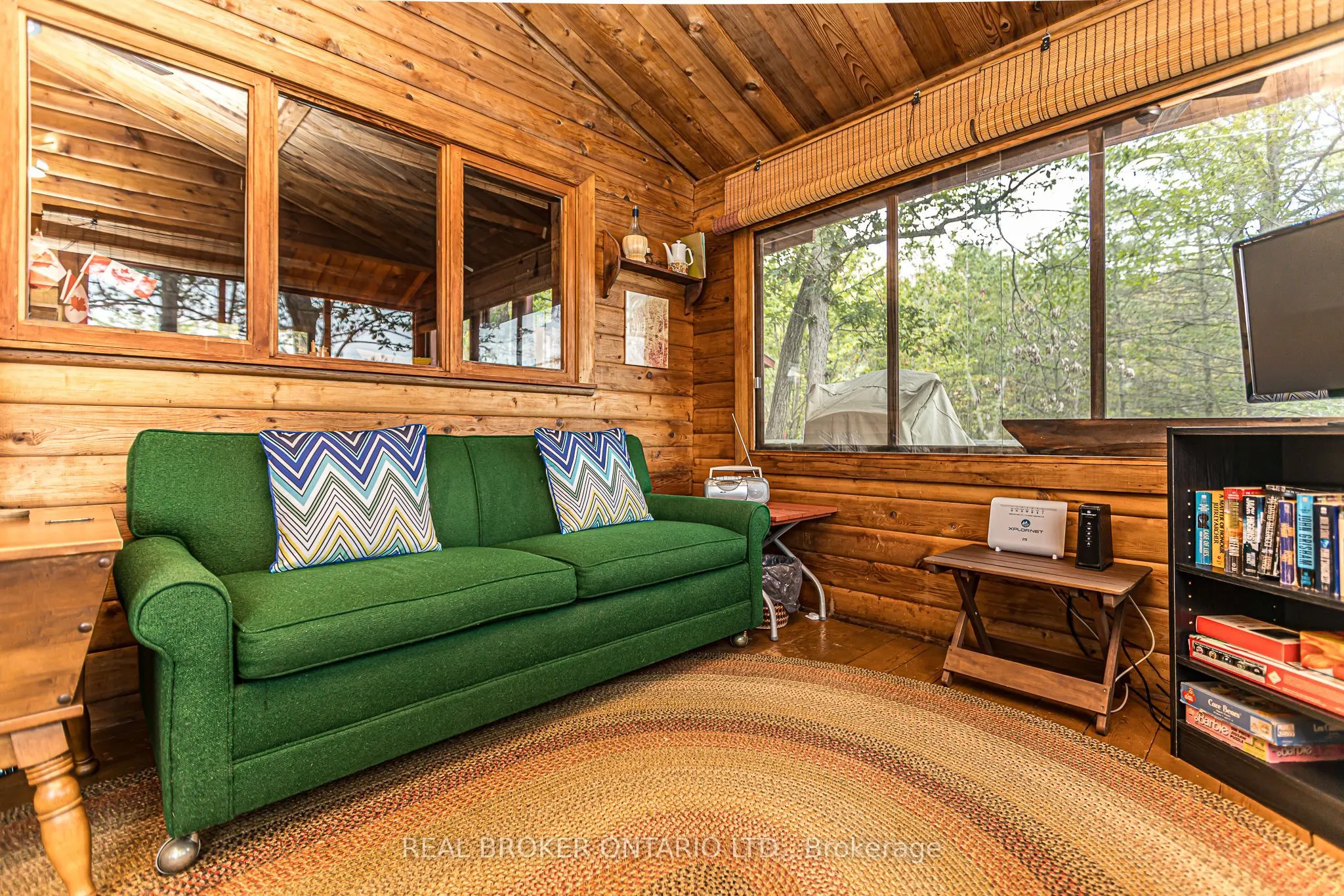 744 Island 10/Baxter Lake