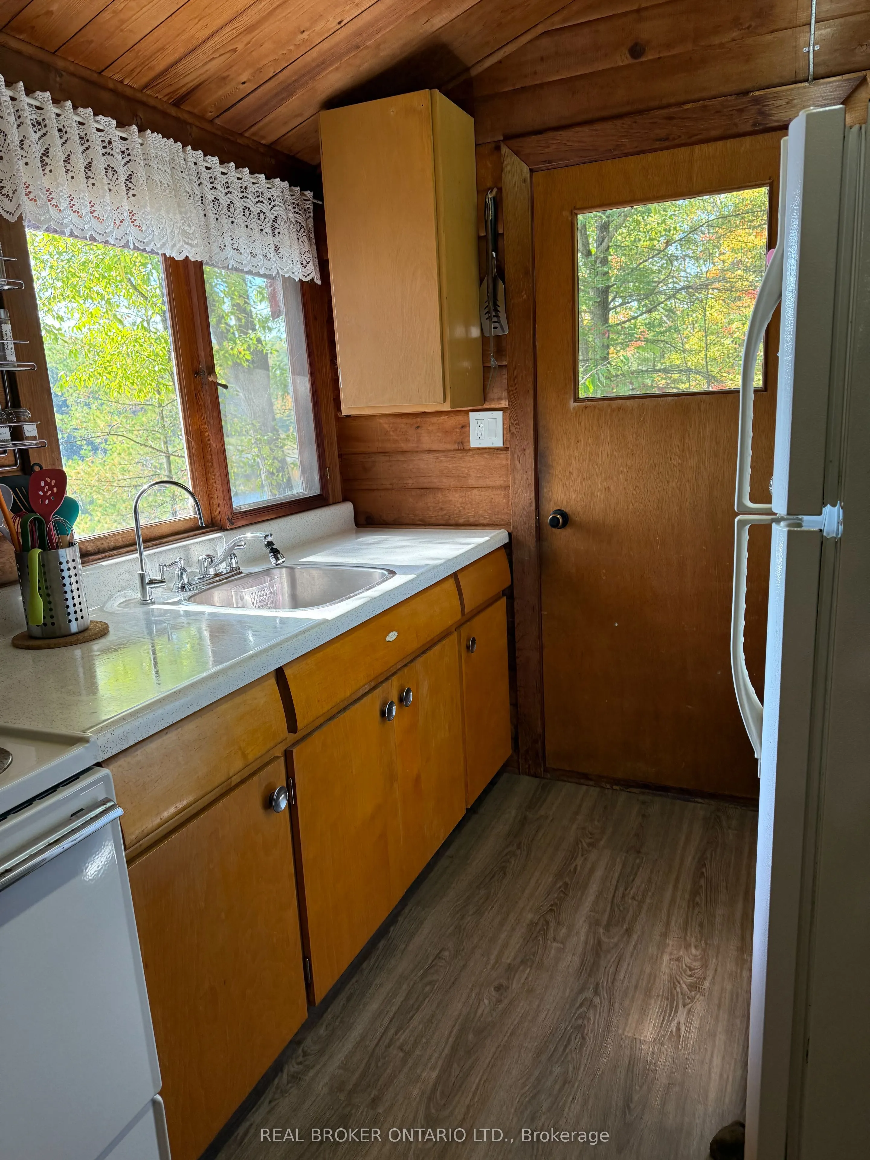 744 Island 10/Baxter Lake