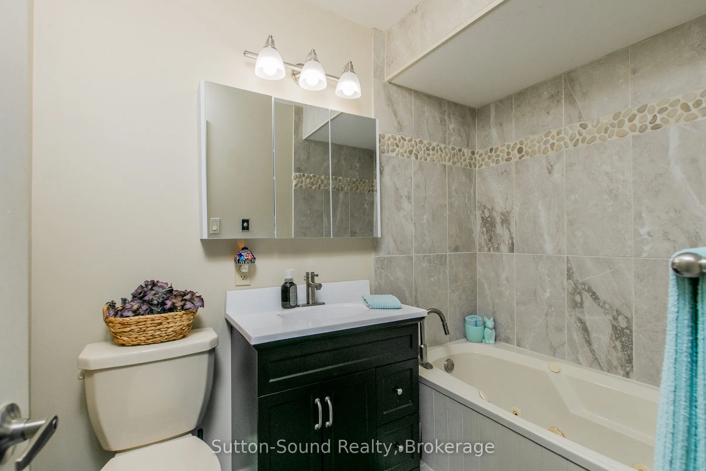 7 Sandy Pines Trail