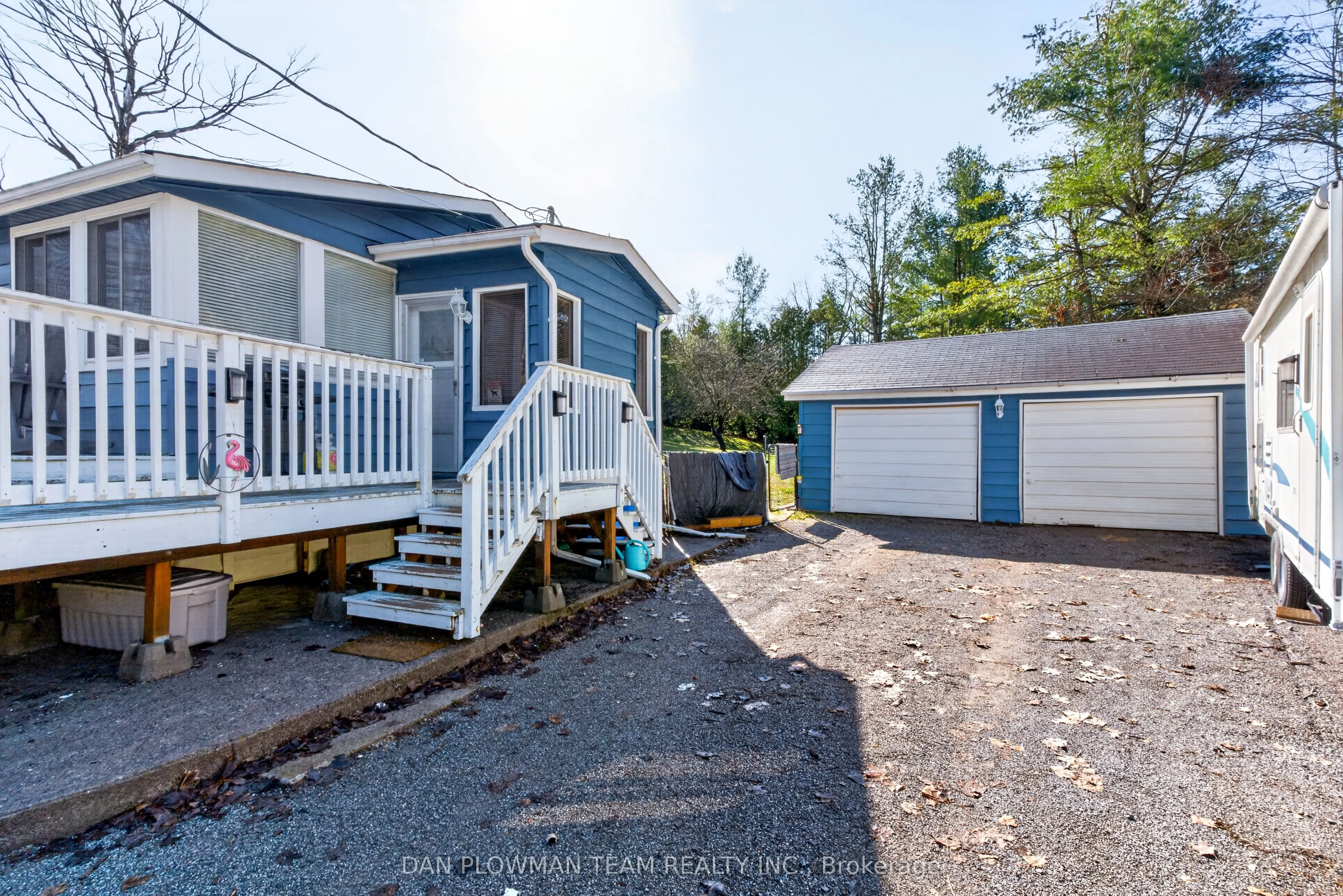 1545 Westview Crescent