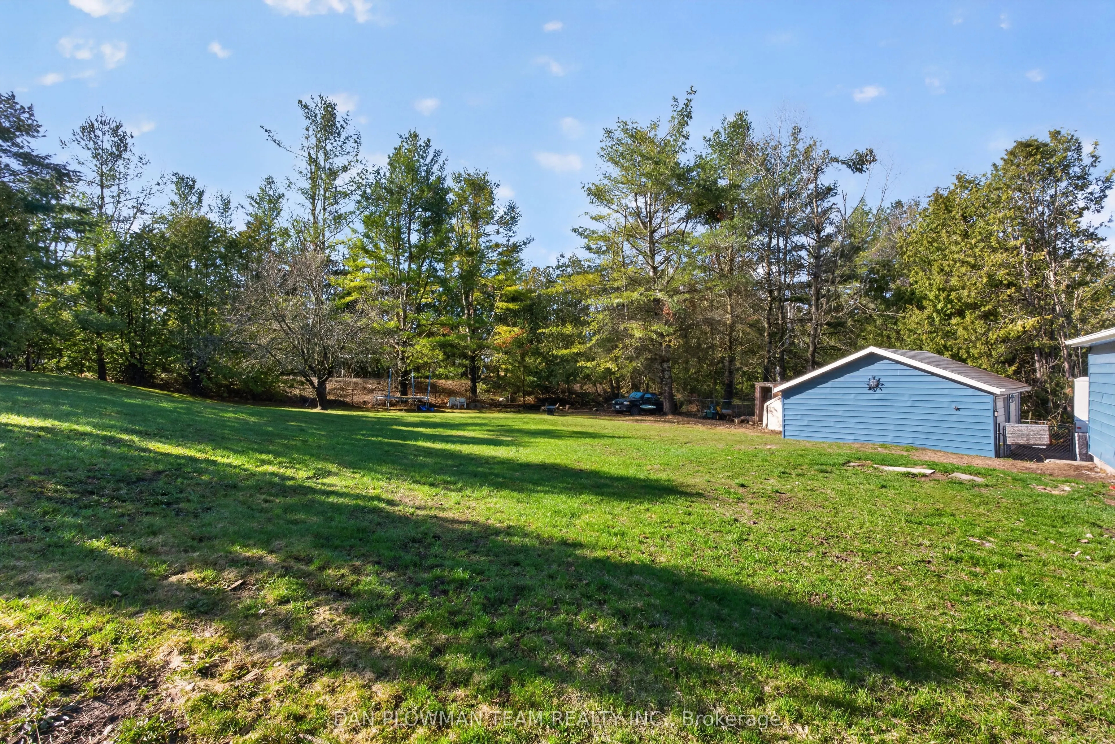 1545 Westview Crescent