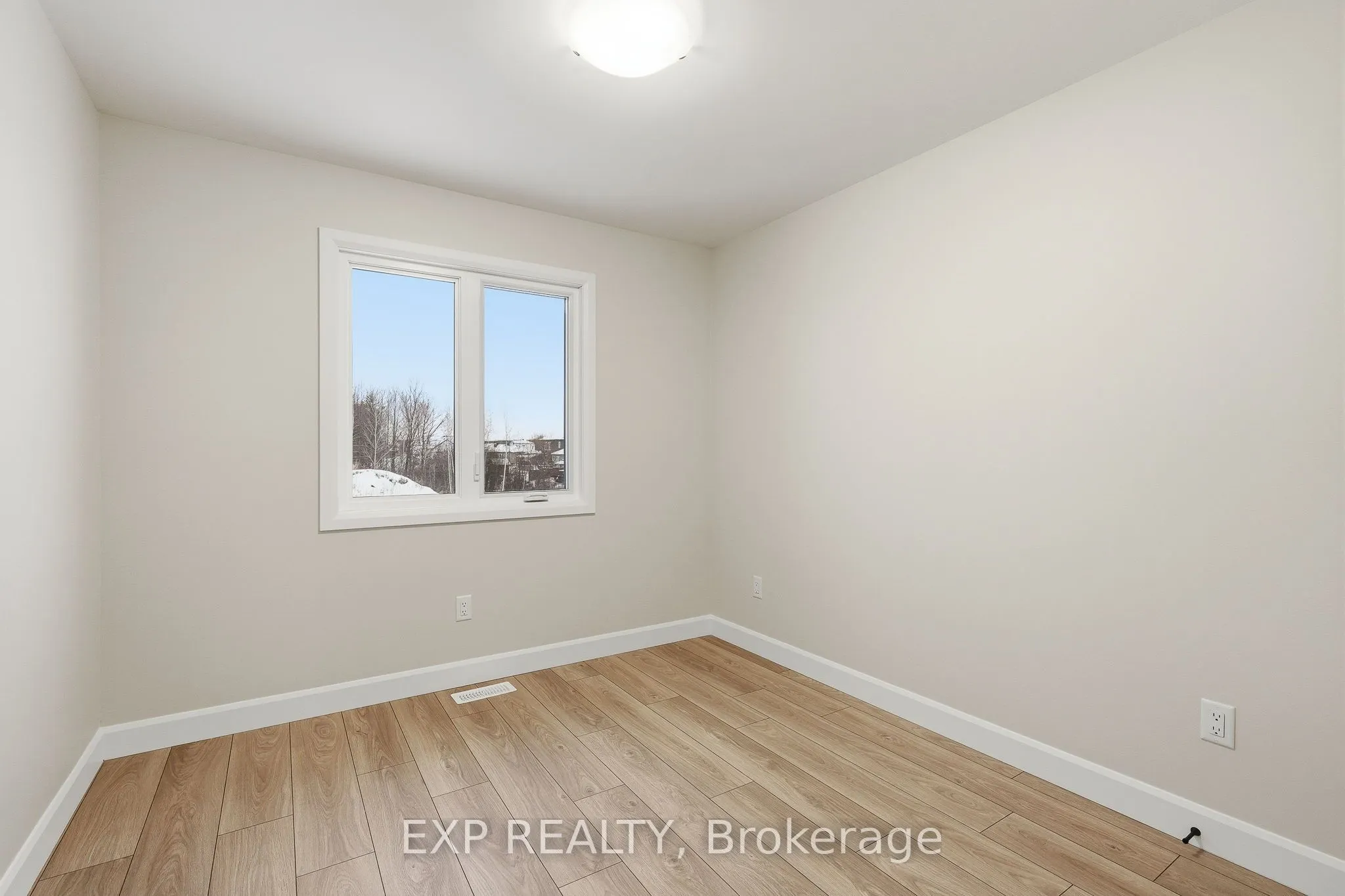 247 Sumac Crescent Street