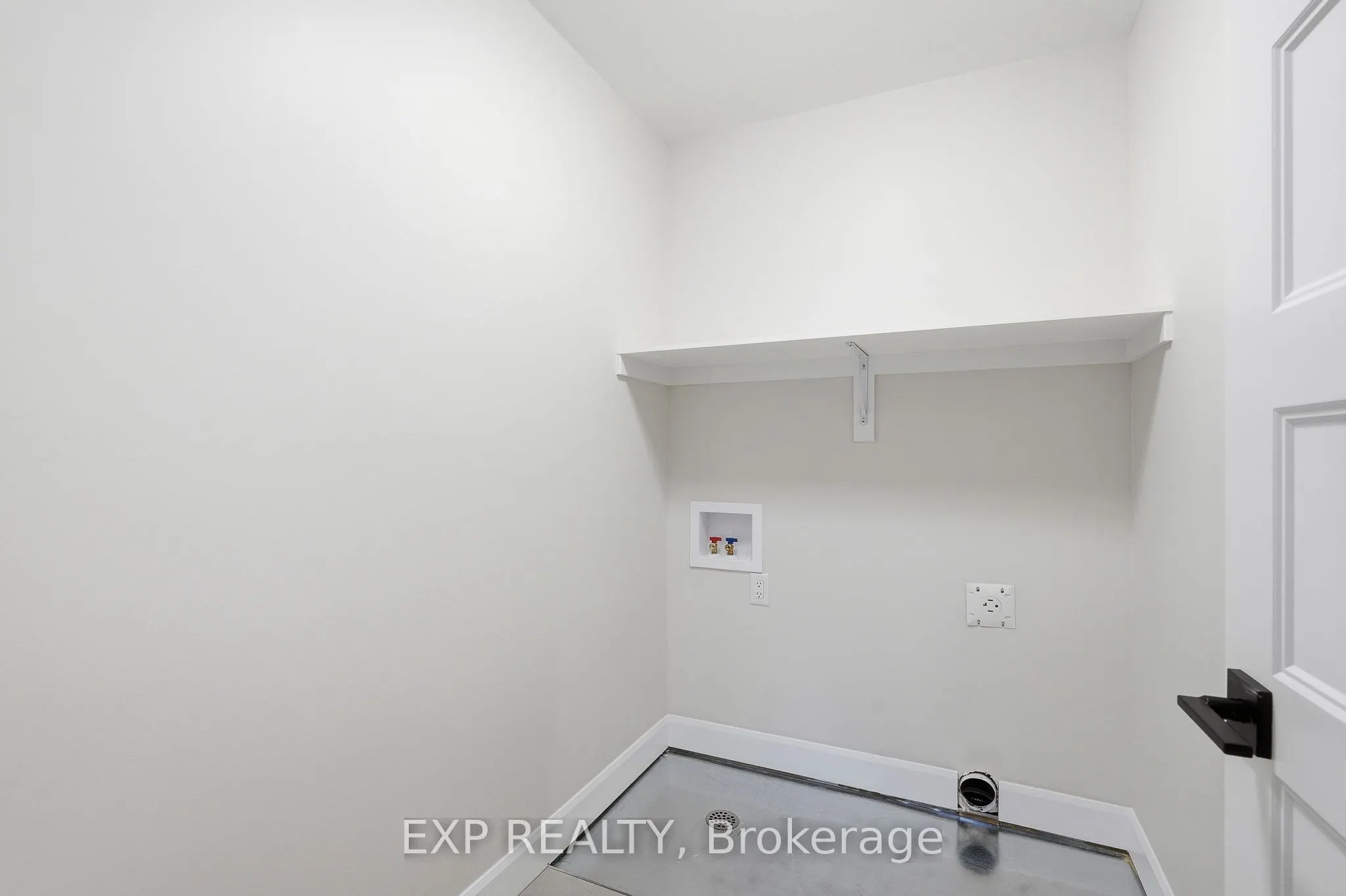 247 Sumac Crescent Street