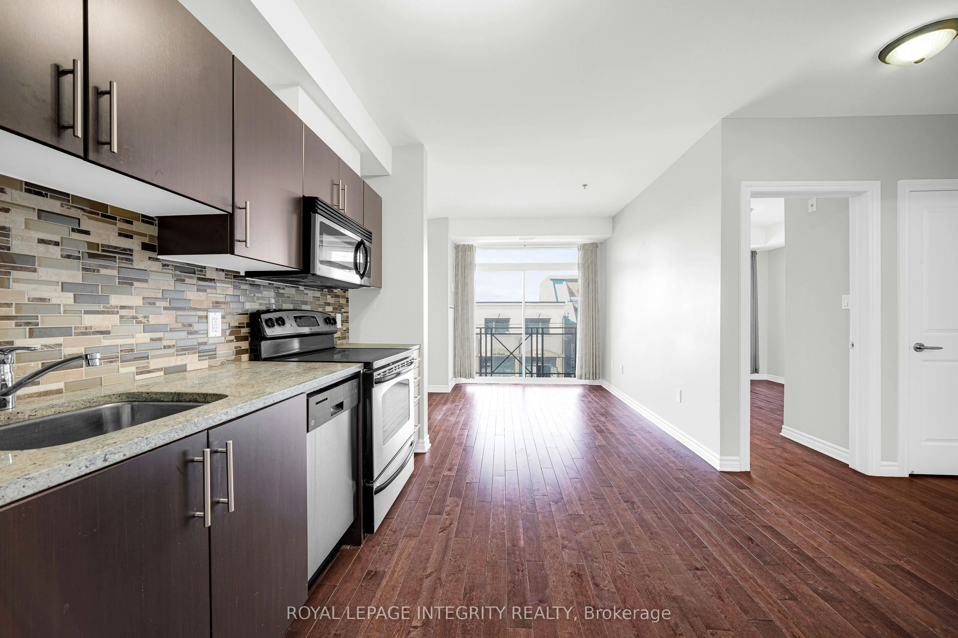 429 Kent Street #320