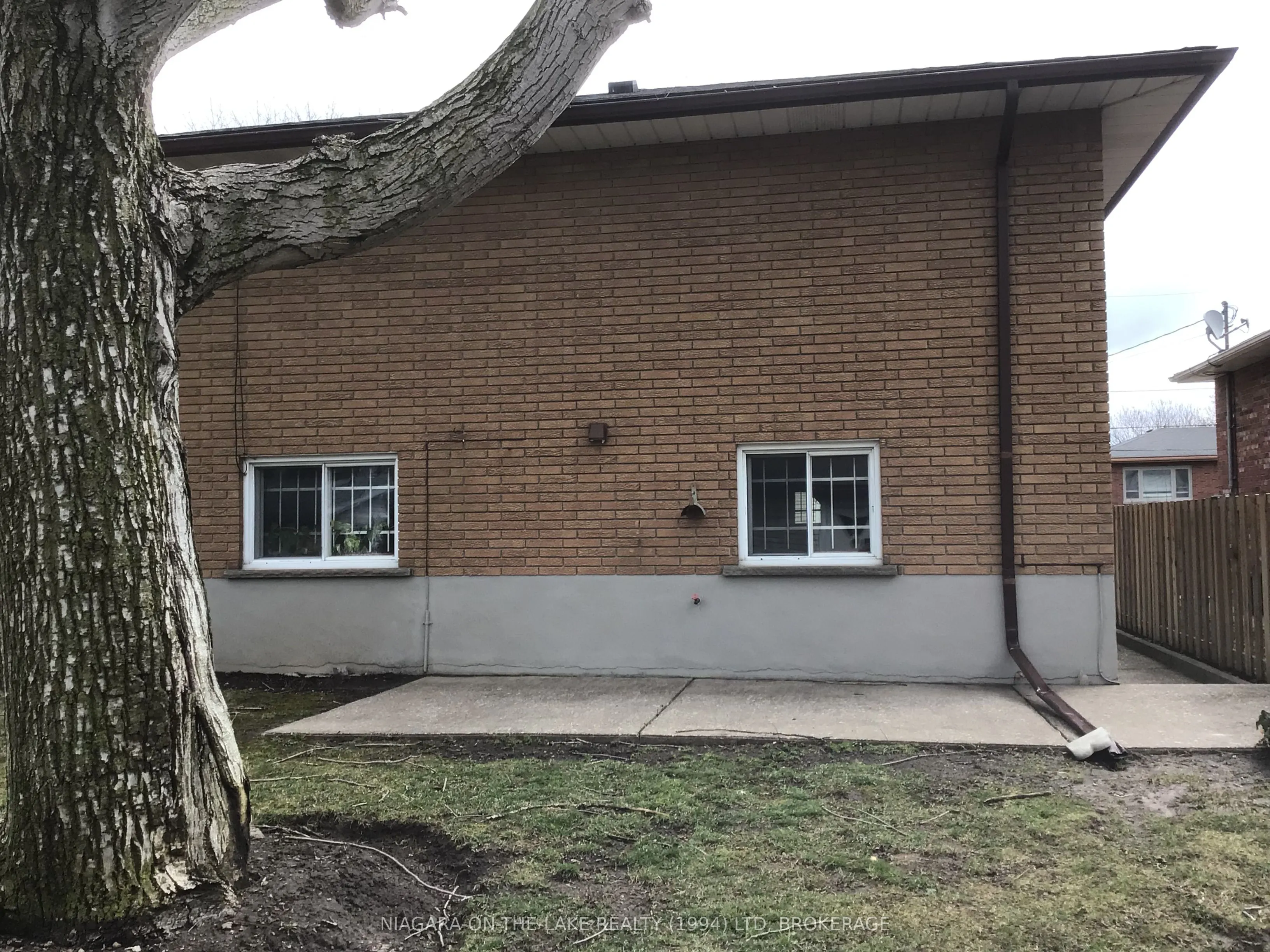 396 Wellington Street