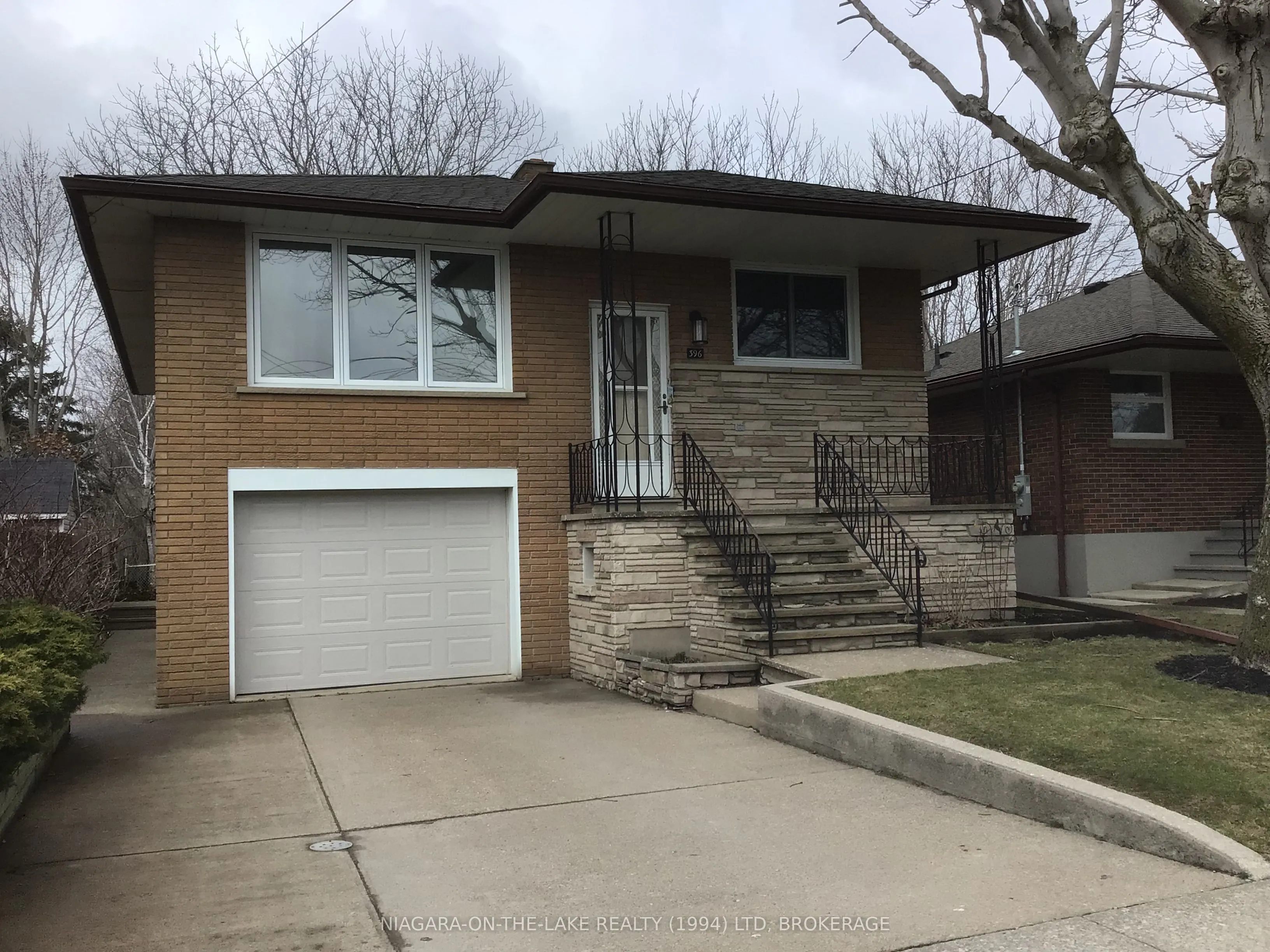 396 Wellington Street