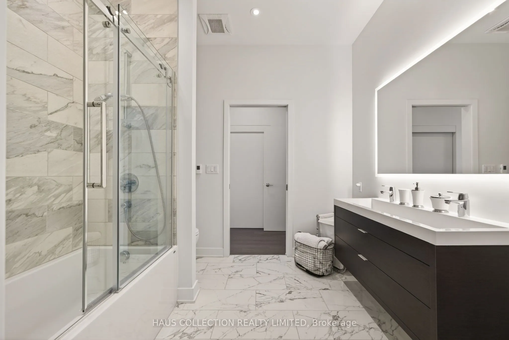 20 Daly Avenue #PH2302