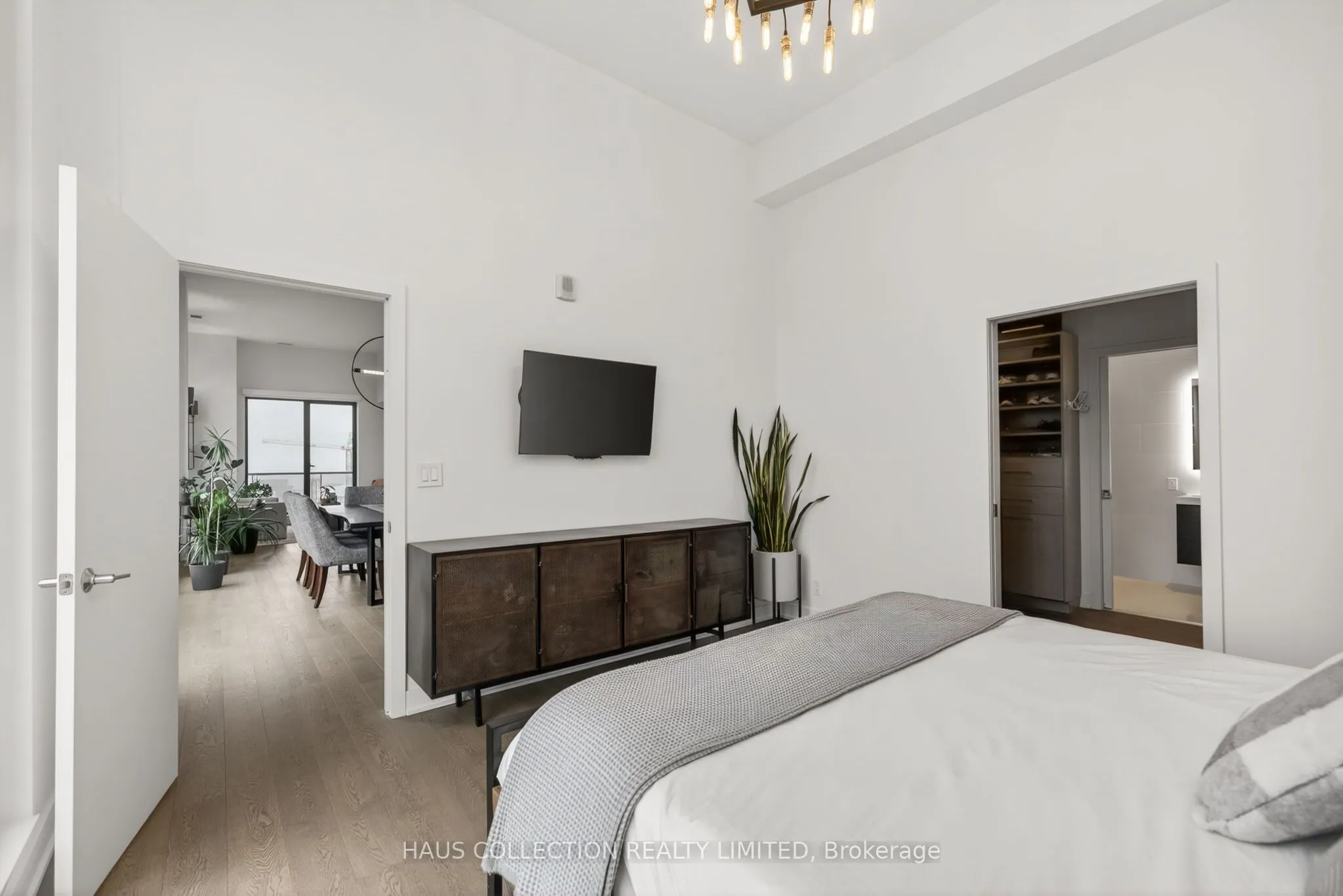 20 Daly Avenue #PH2302