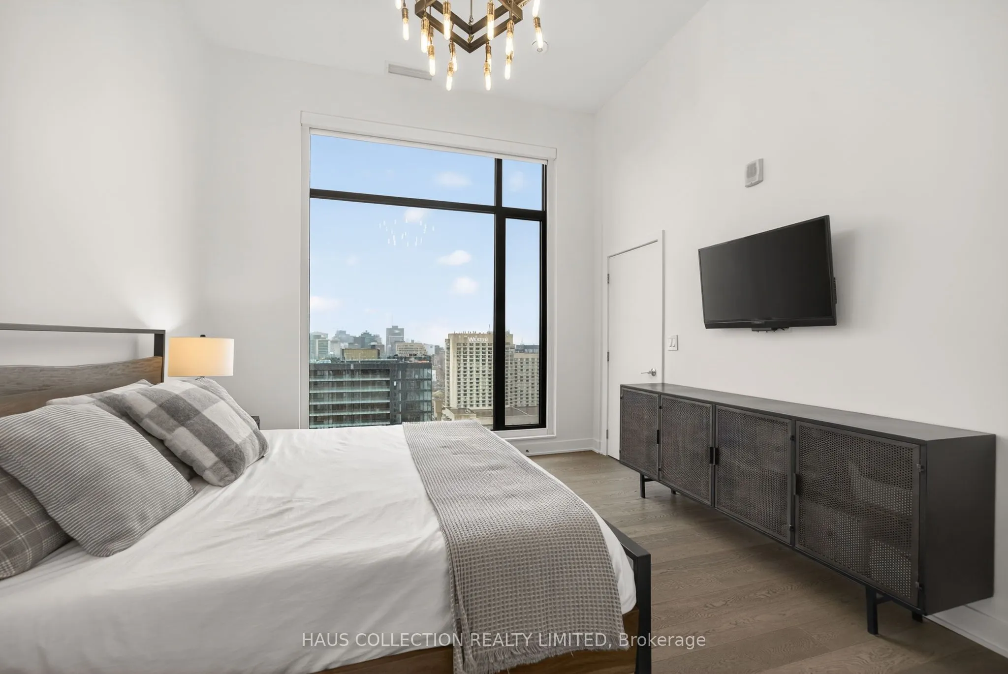 20 Daly Avenue #PH2302