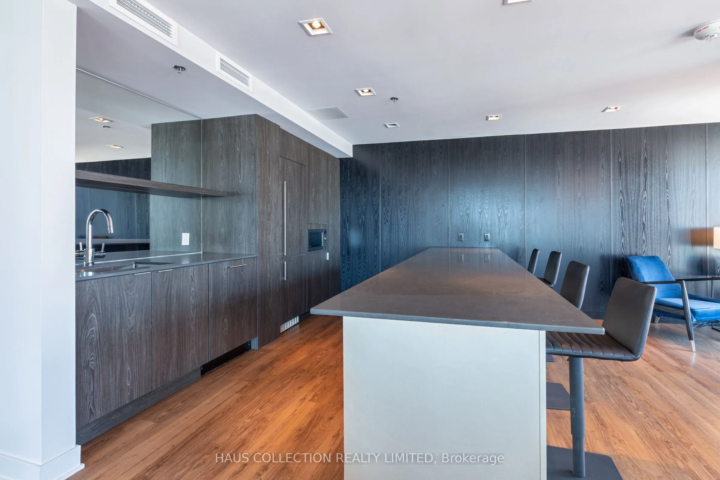 20 Daly Avenue #PH2302