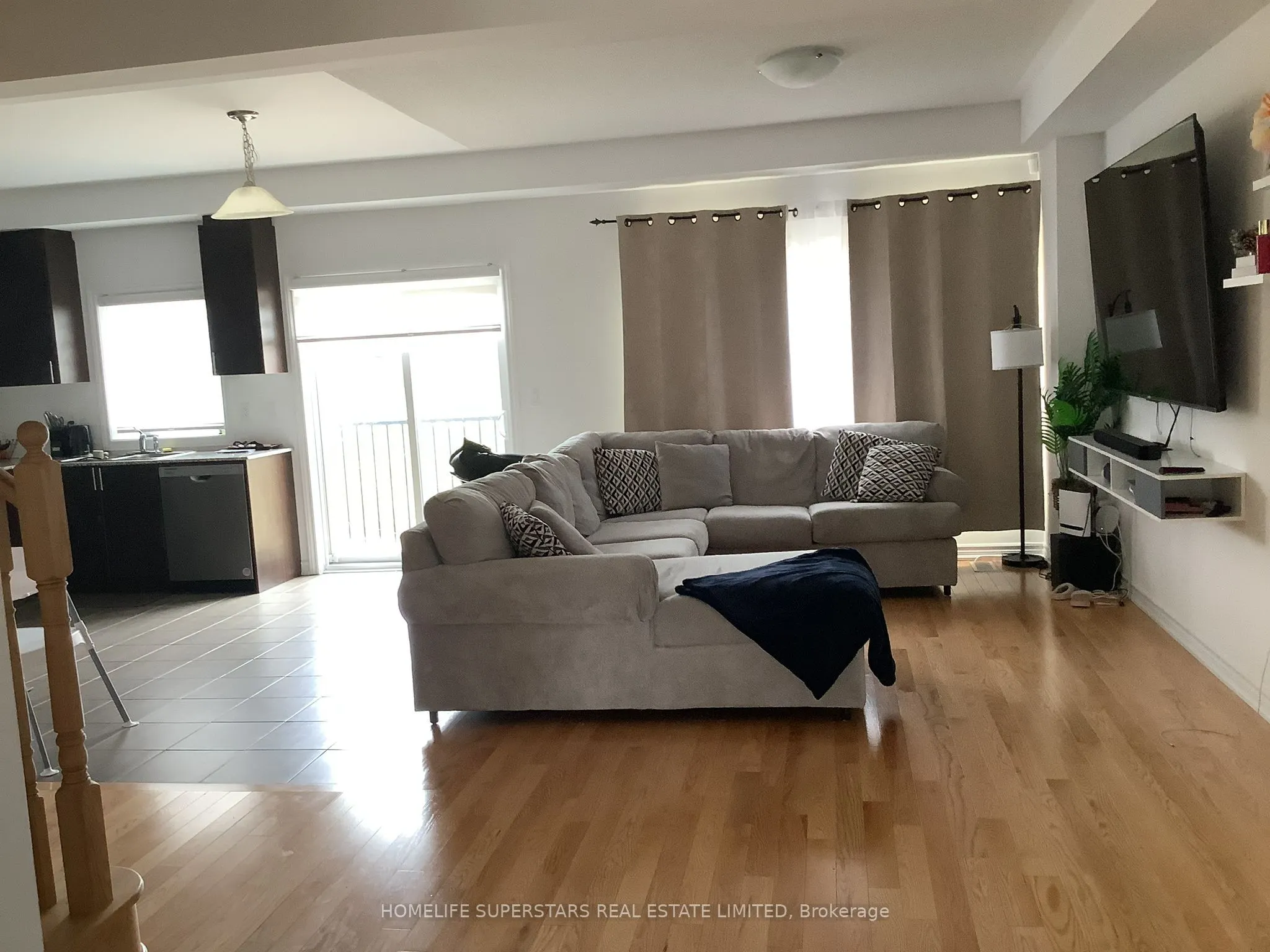 420 Vandusen Avenue