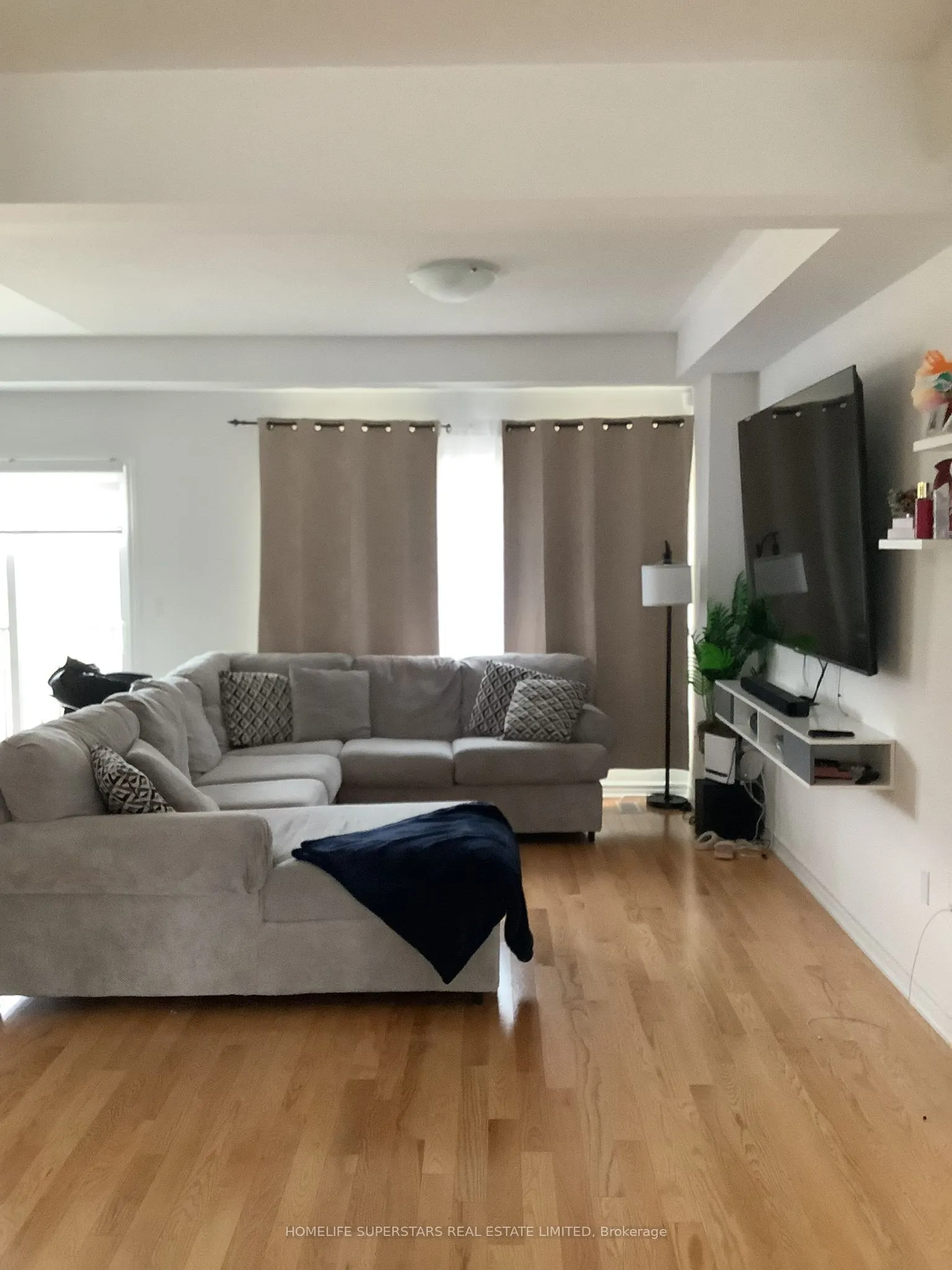 420 Vandusen Avenue