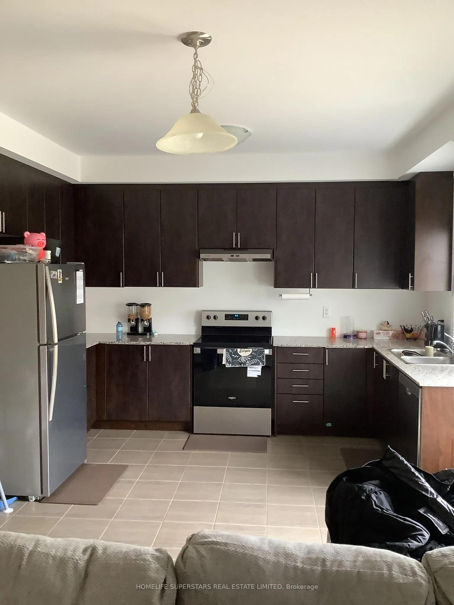 420 Vandusen Avenue