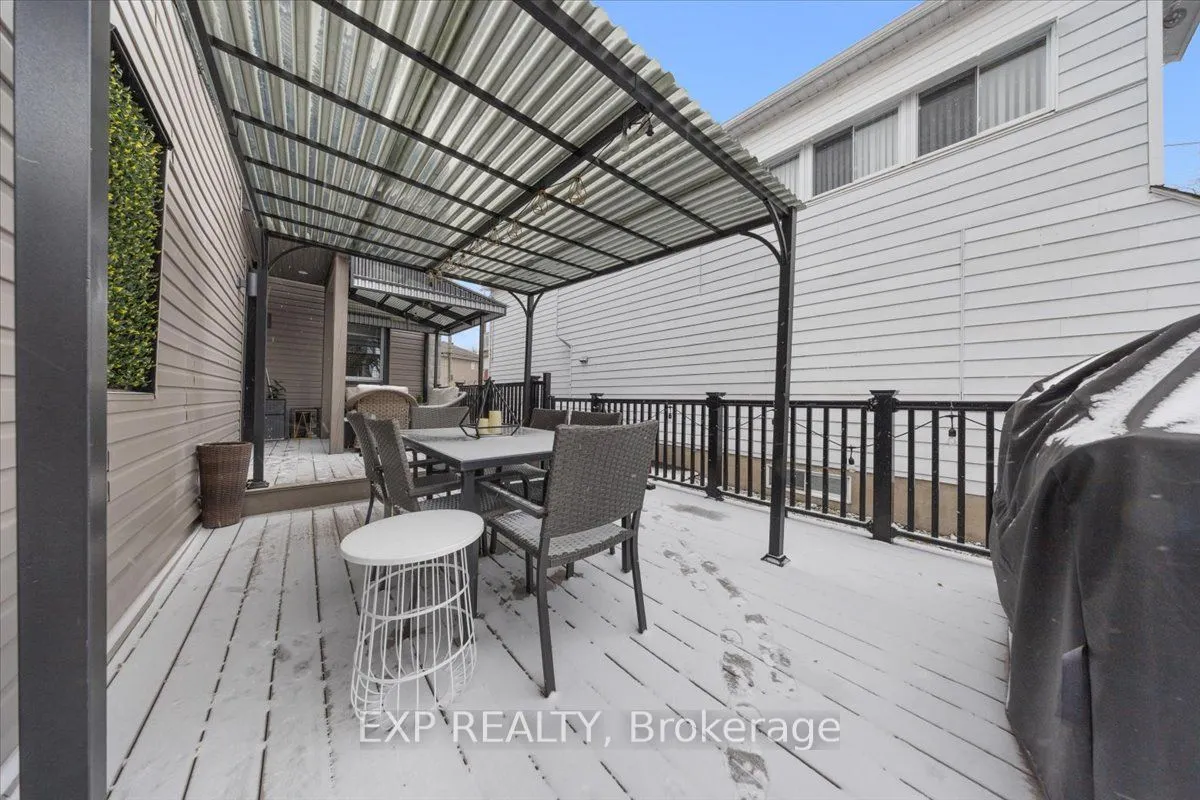 185 Deschamps Avenue