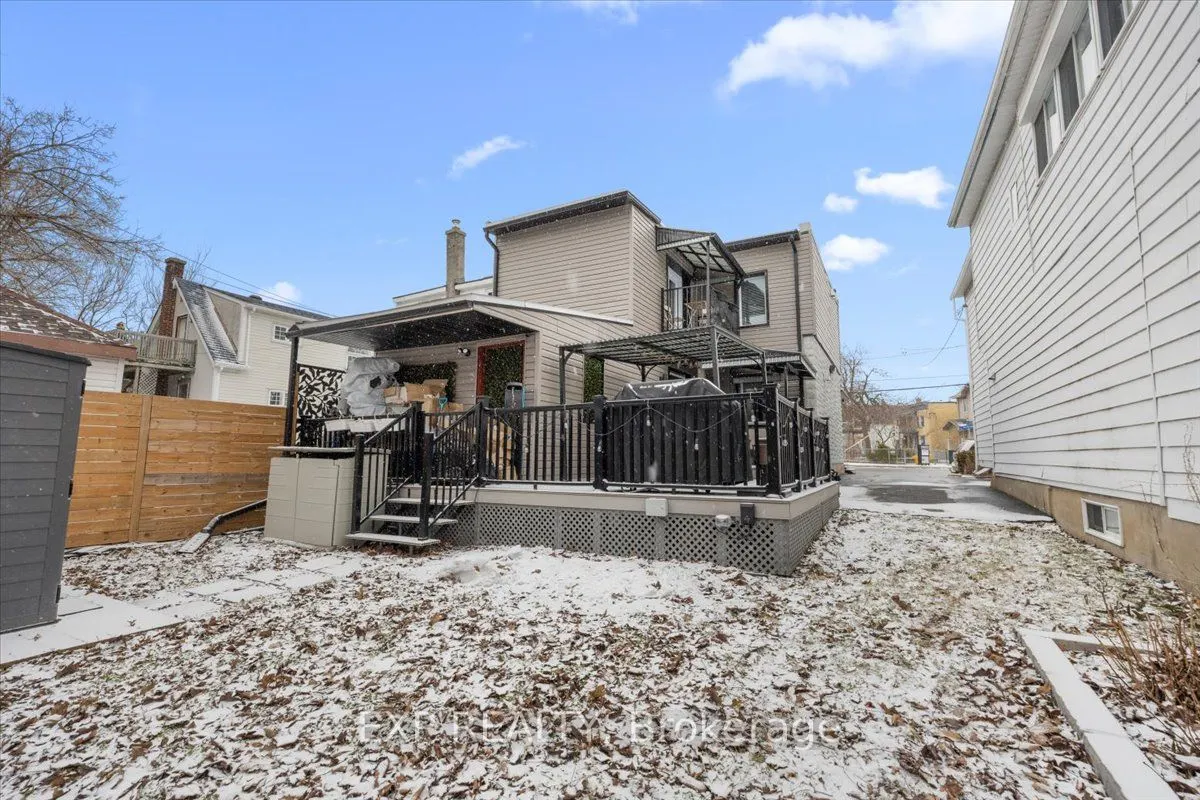 185 Deschamps Avenue