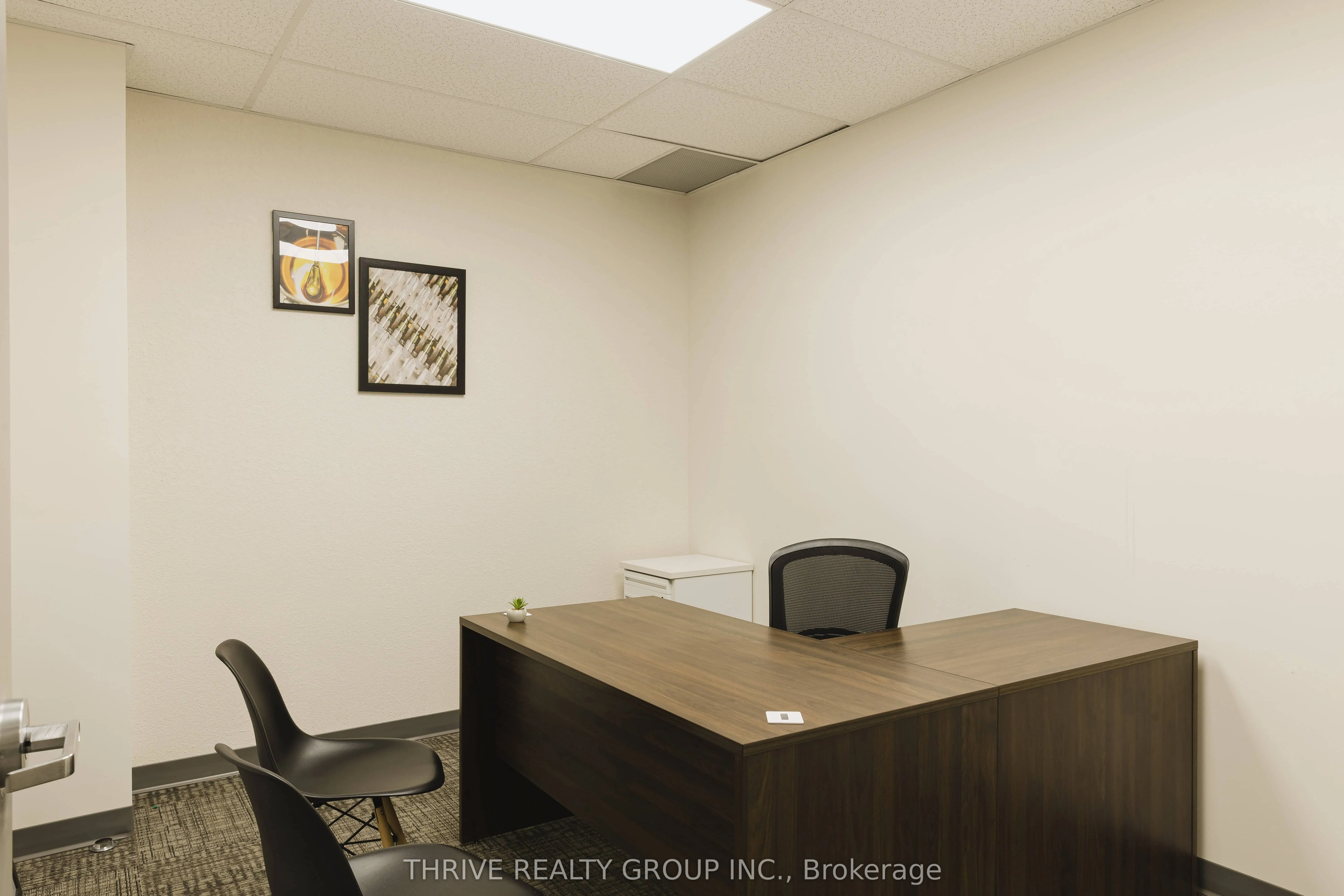 516 John Street N #215