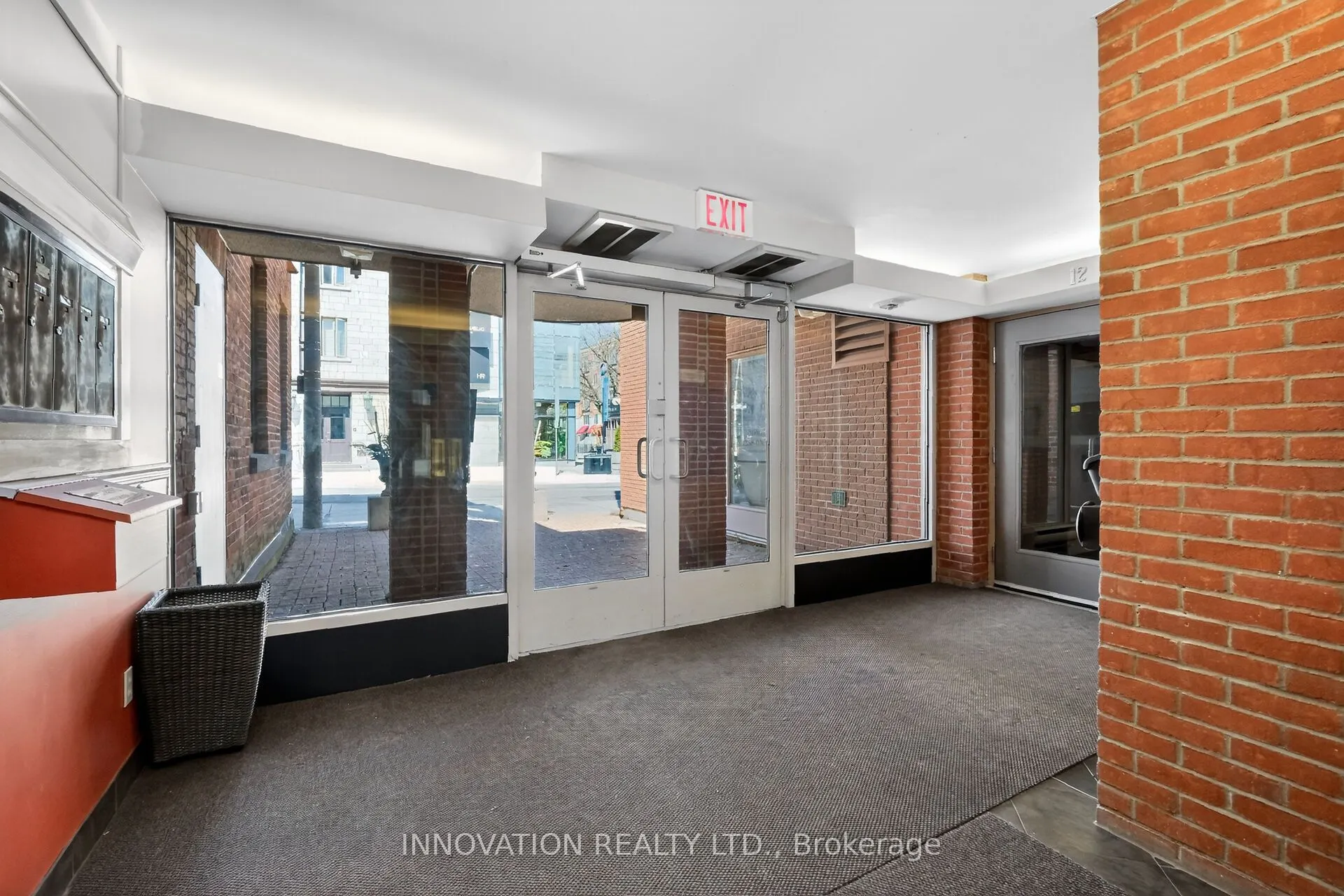 10 Clarence Street #4