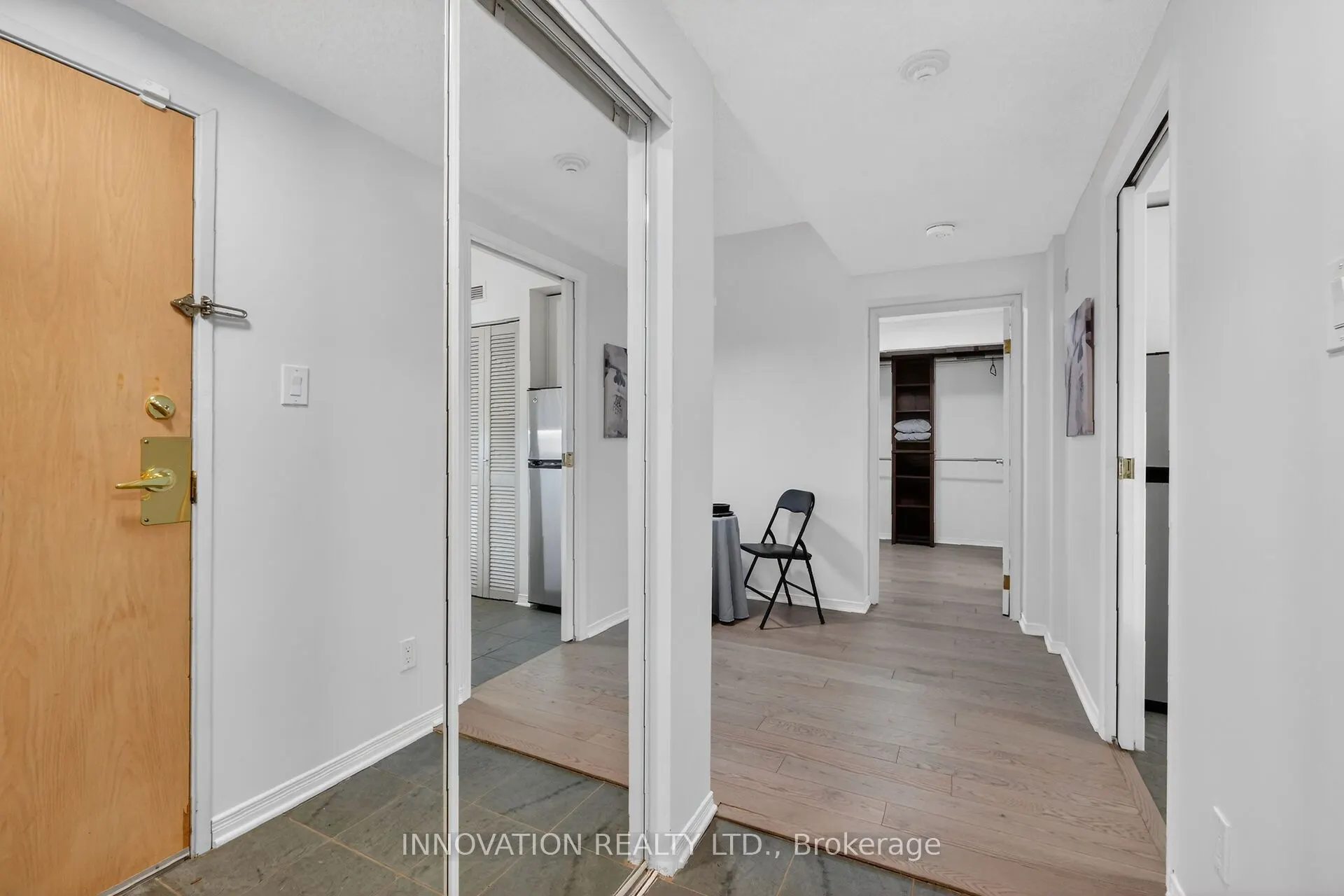 10 Clarence Street #4