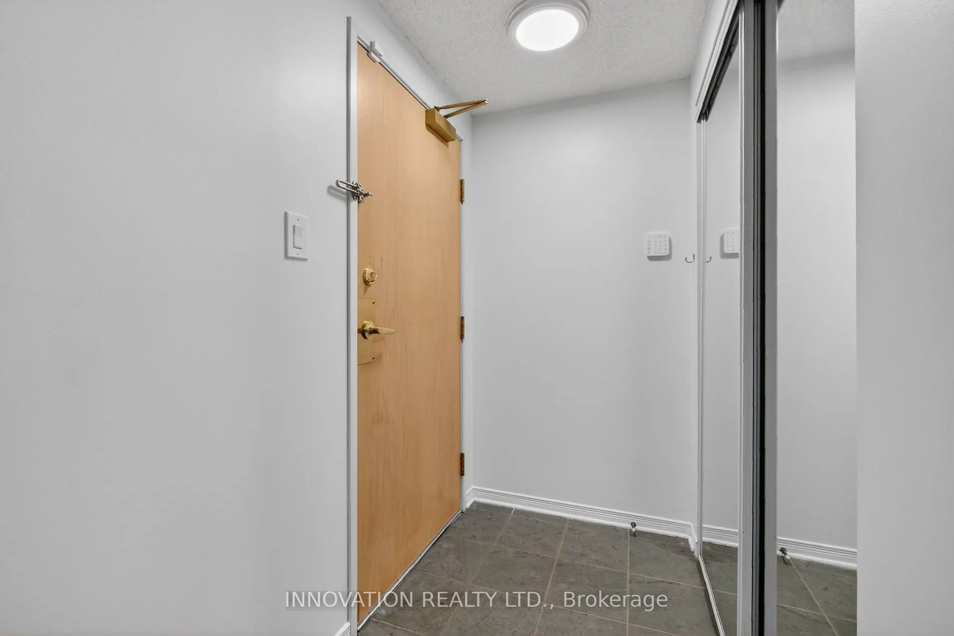 10 Clarence Street #4