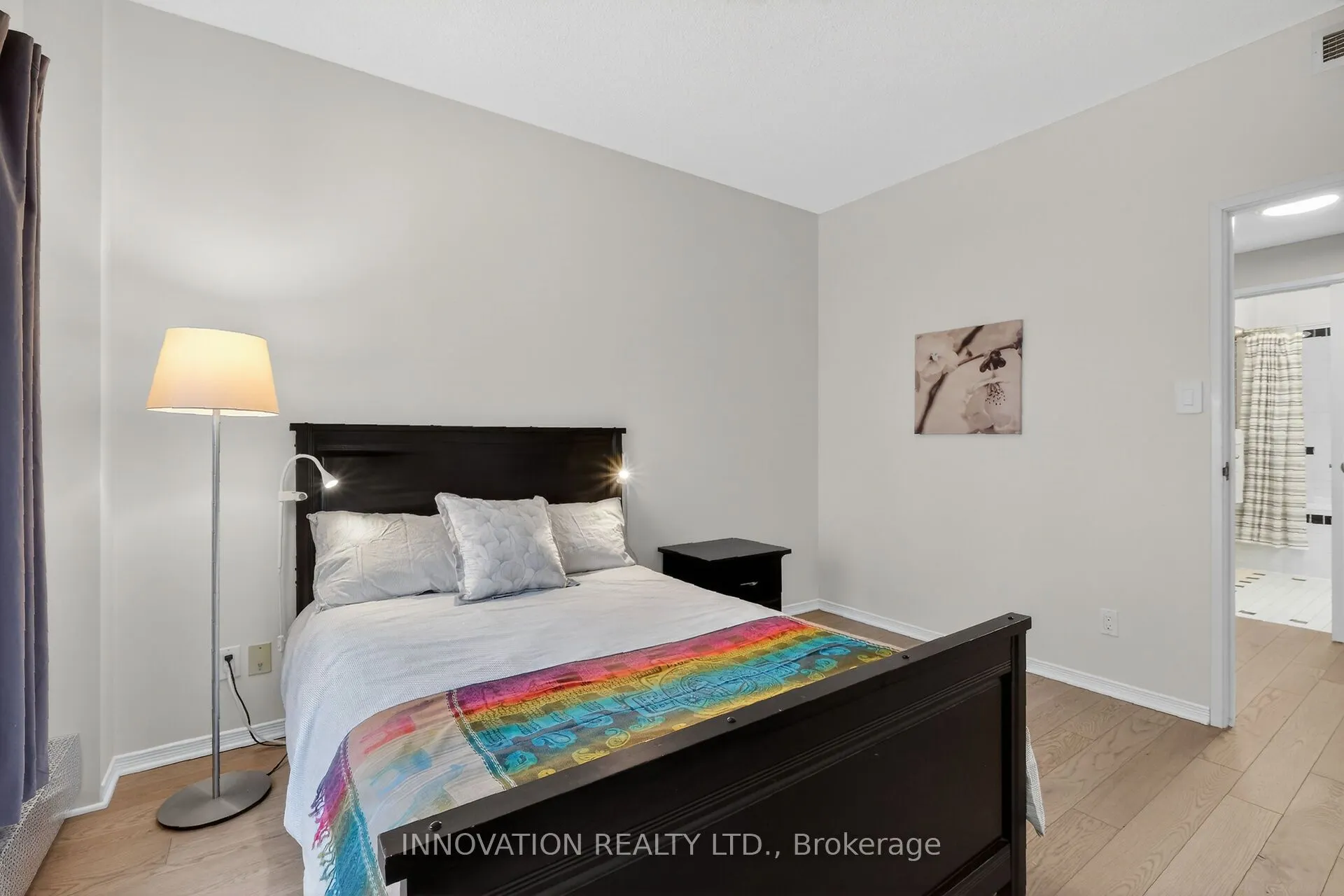 10 Clarence Street #4
