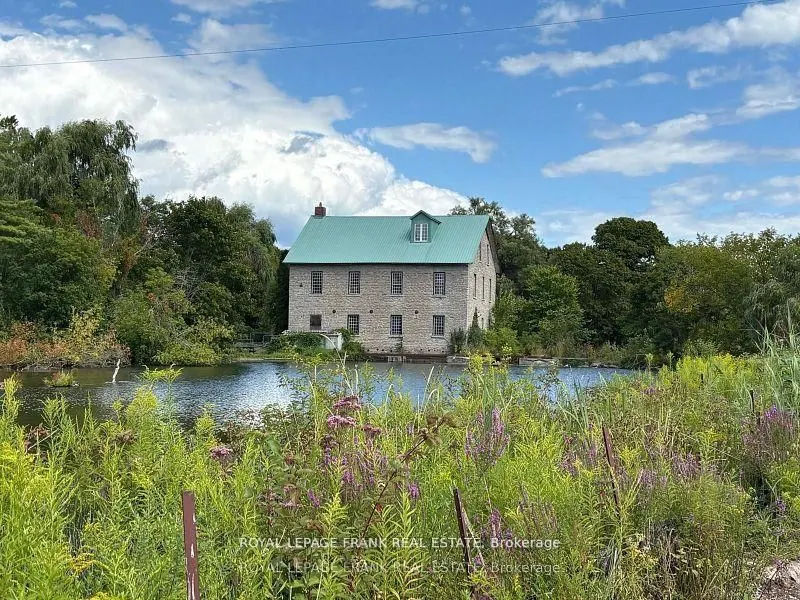 9 Pond Street