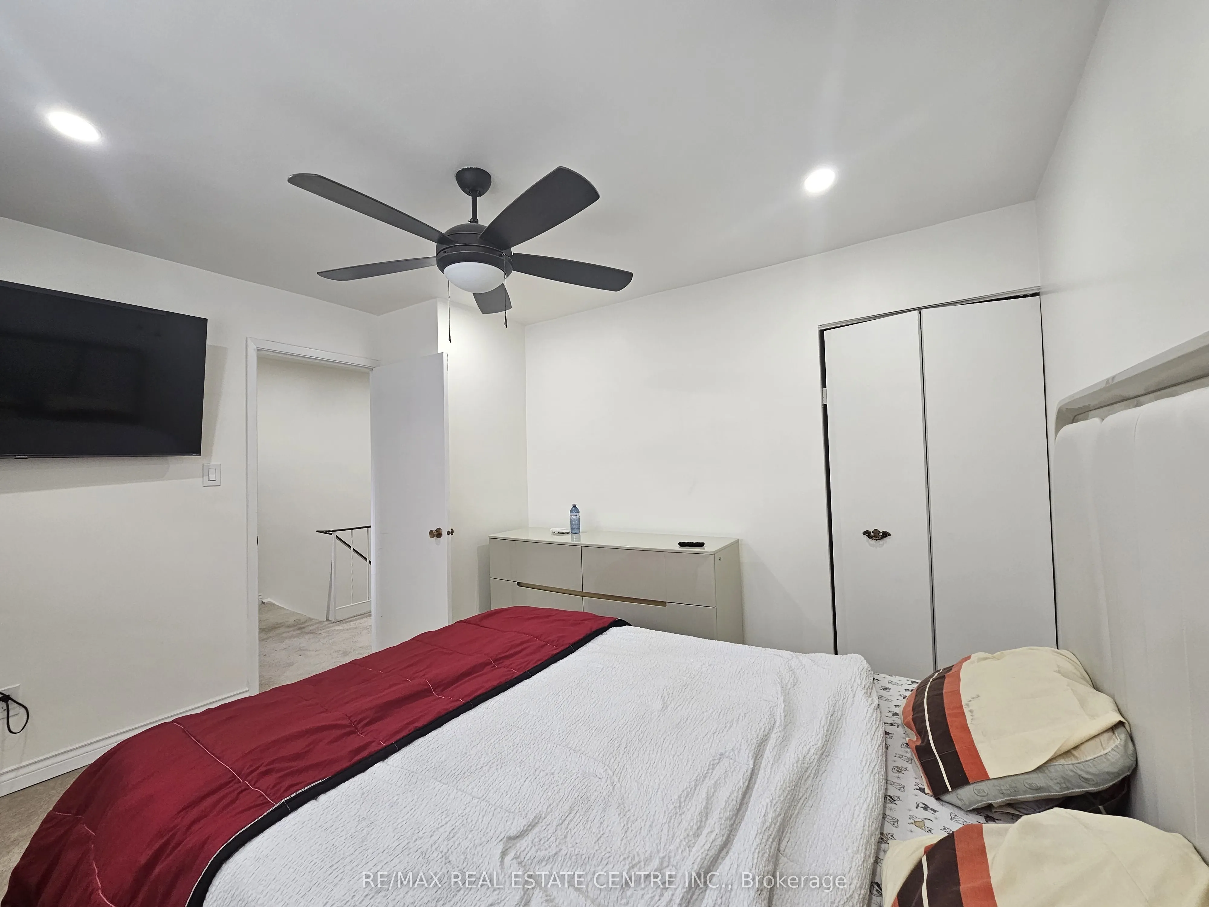 161 BERKINDALE Drive #6