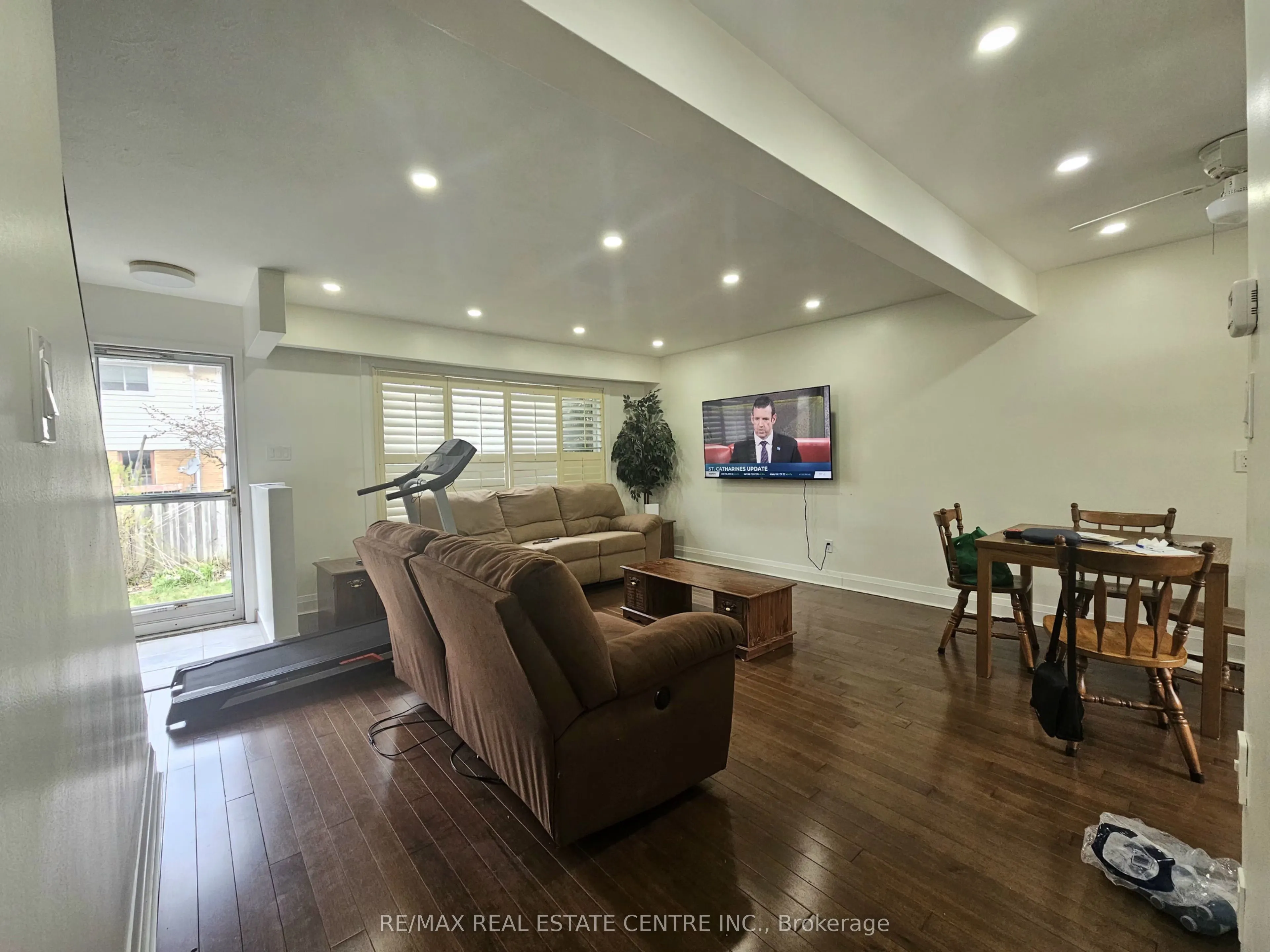 161 BERKINDALE Drive #6