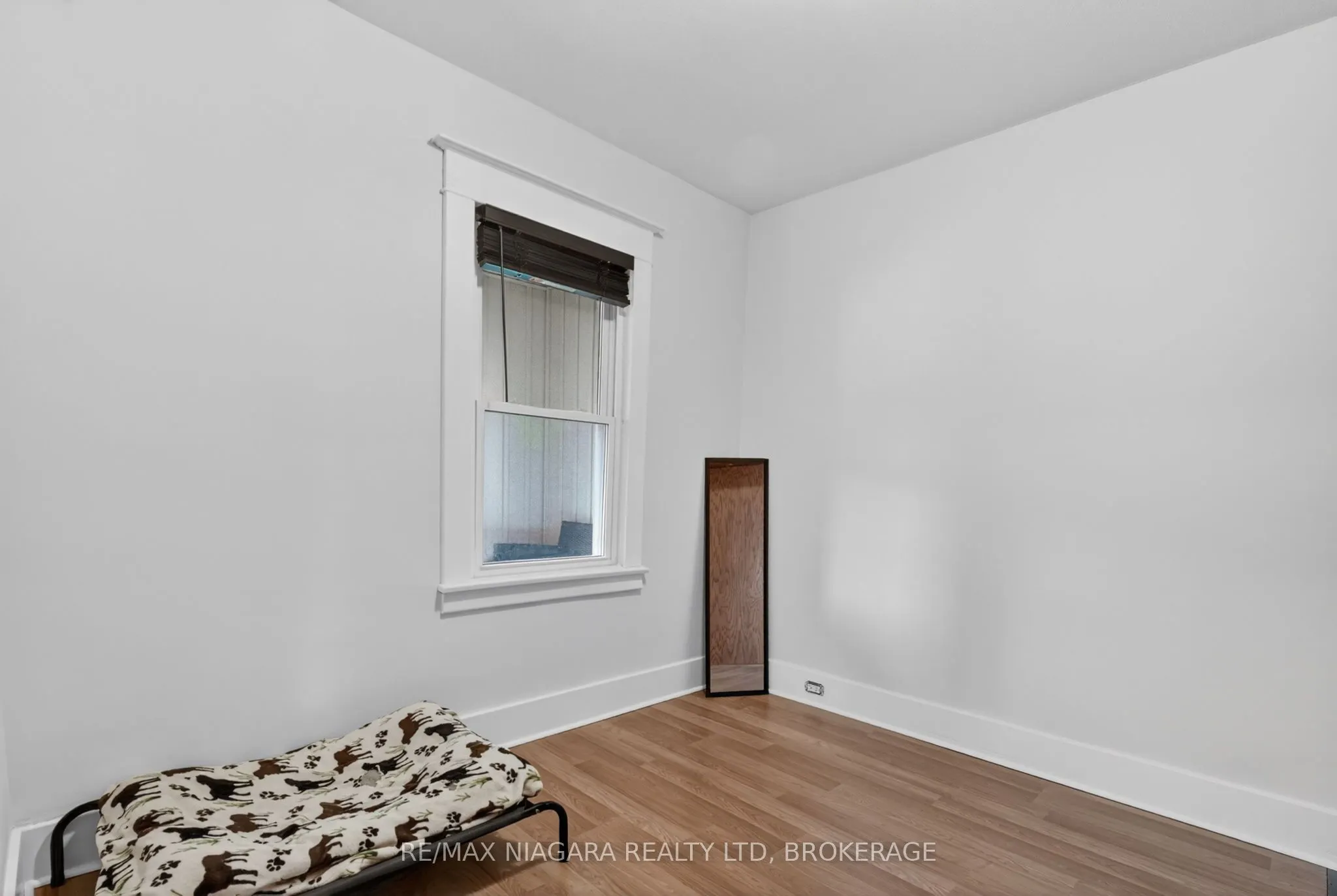 214 NIAGARA Street