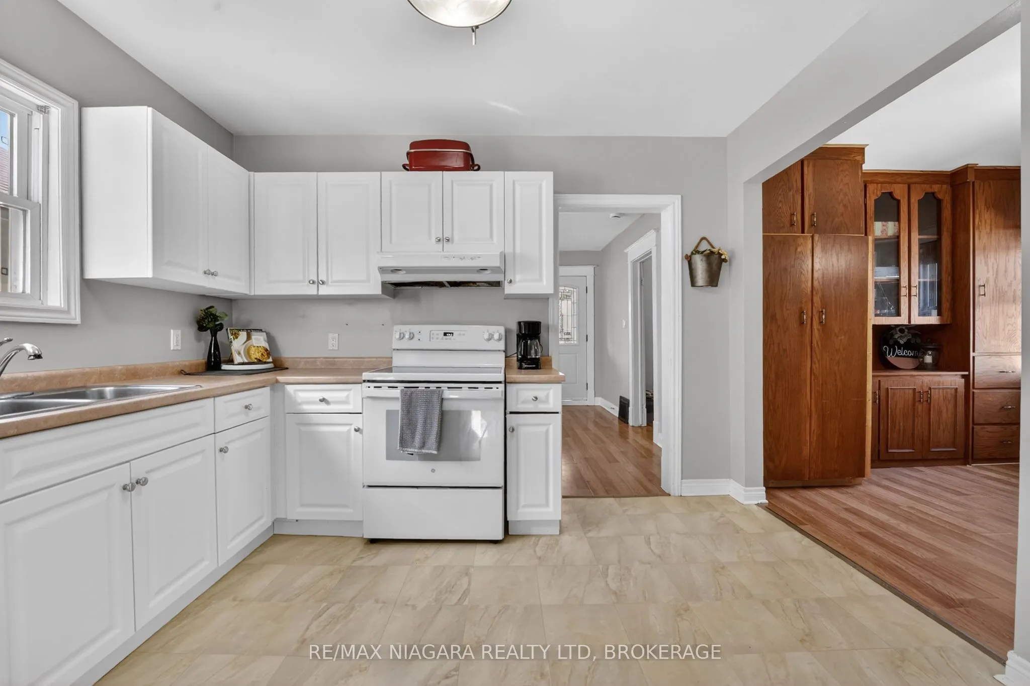 214 NIAGARA Street