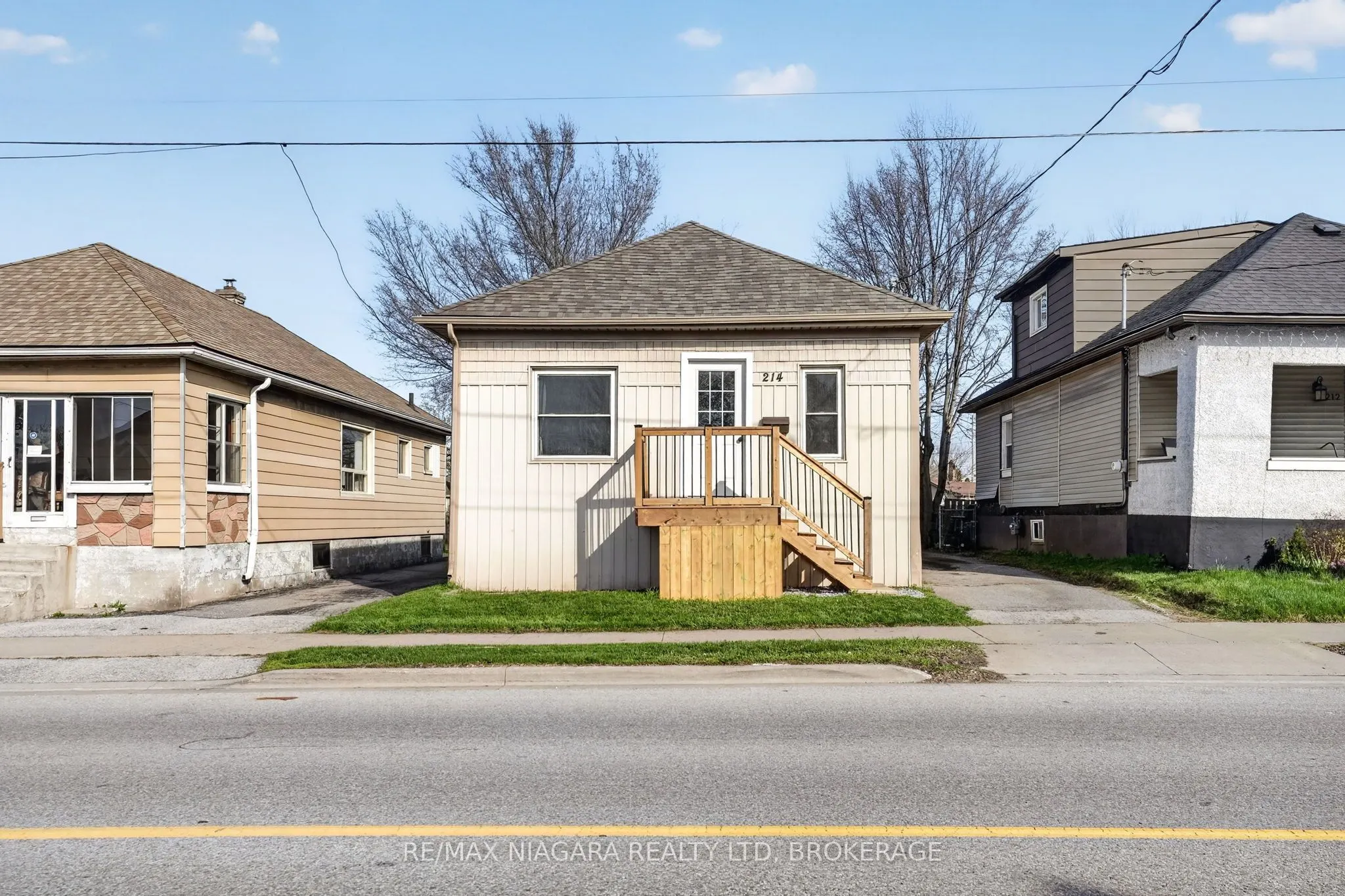214 NIAGARA Street