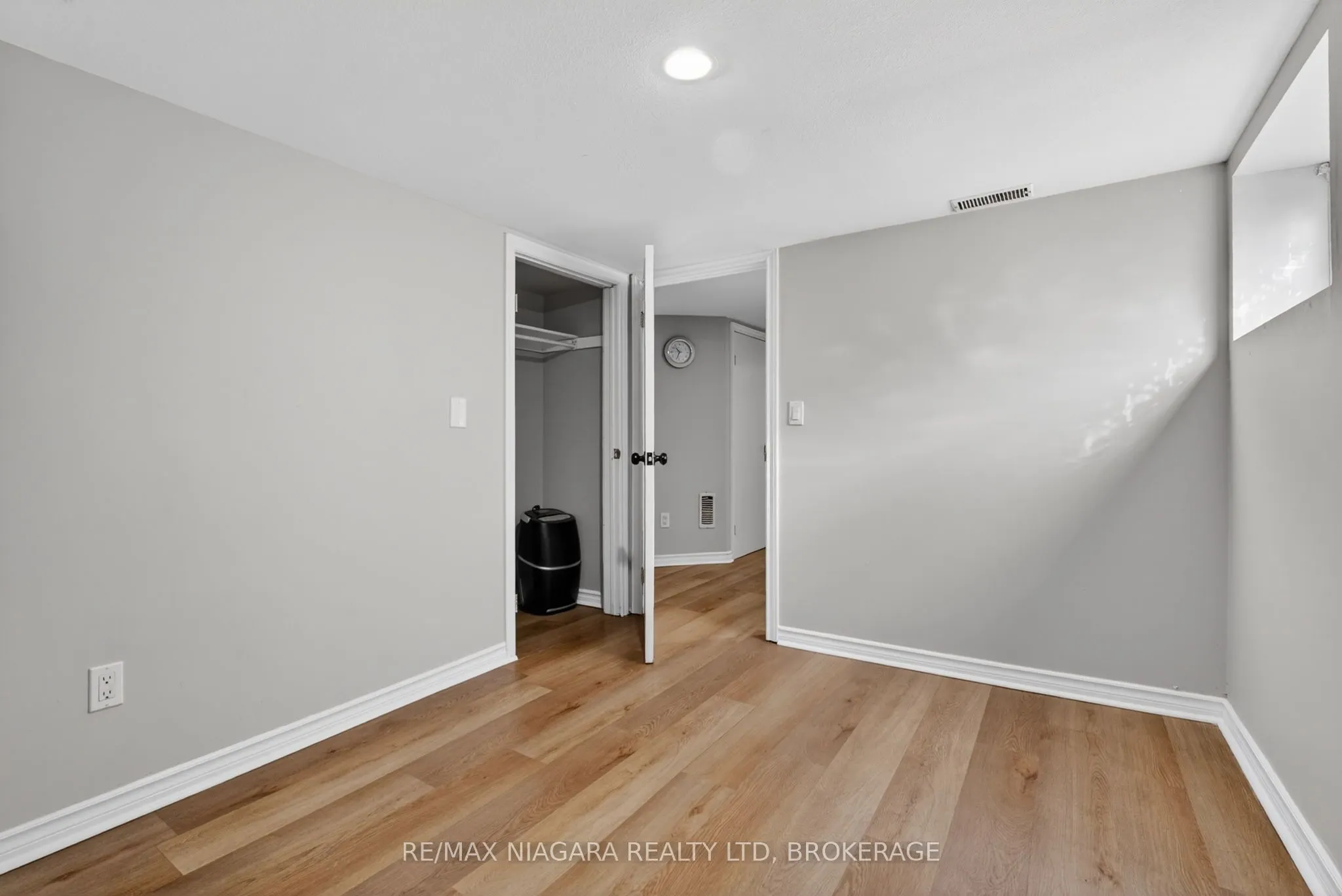 214 NIAGARA Street