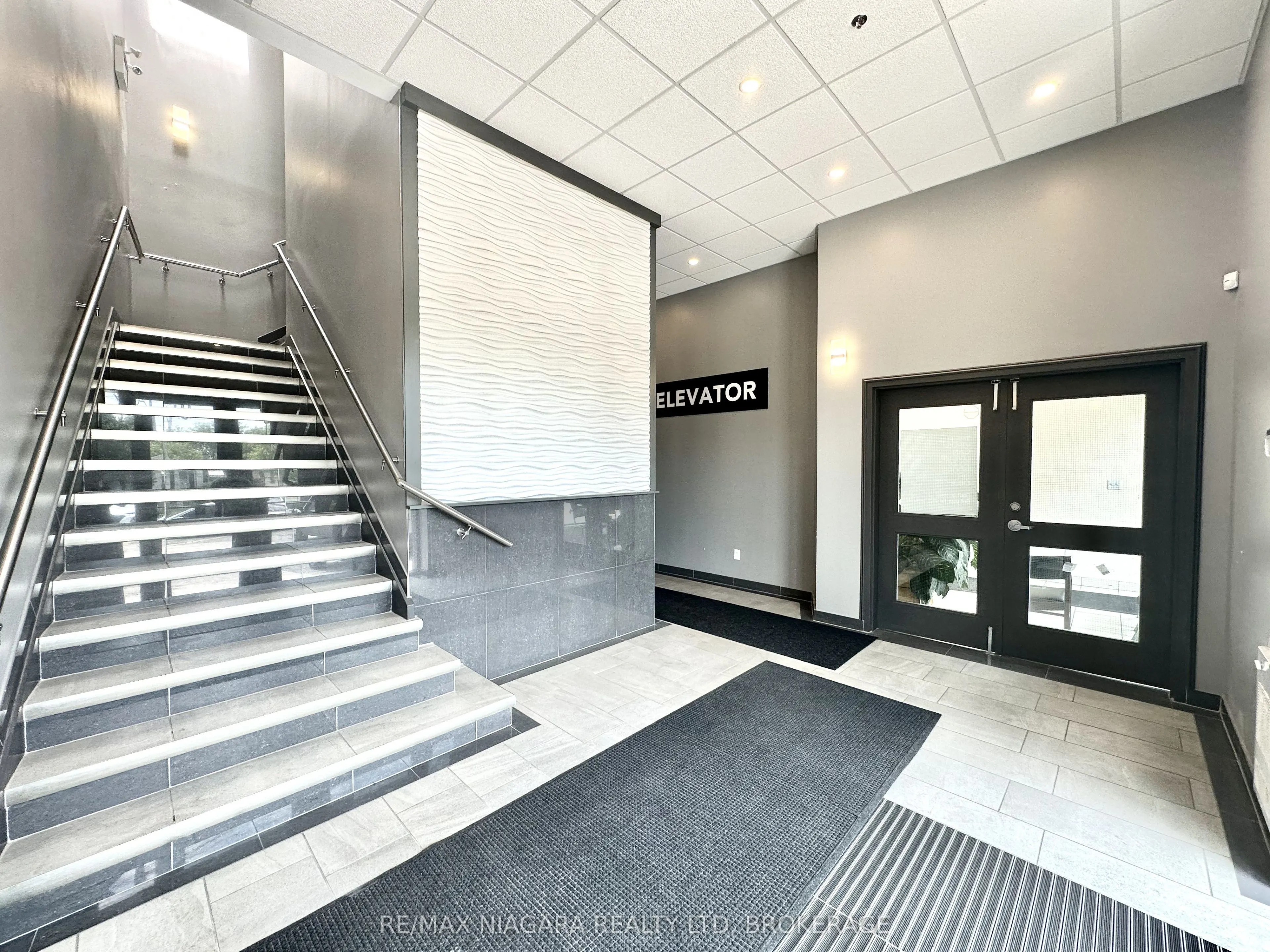 359 CARLTON Street #Unit 203