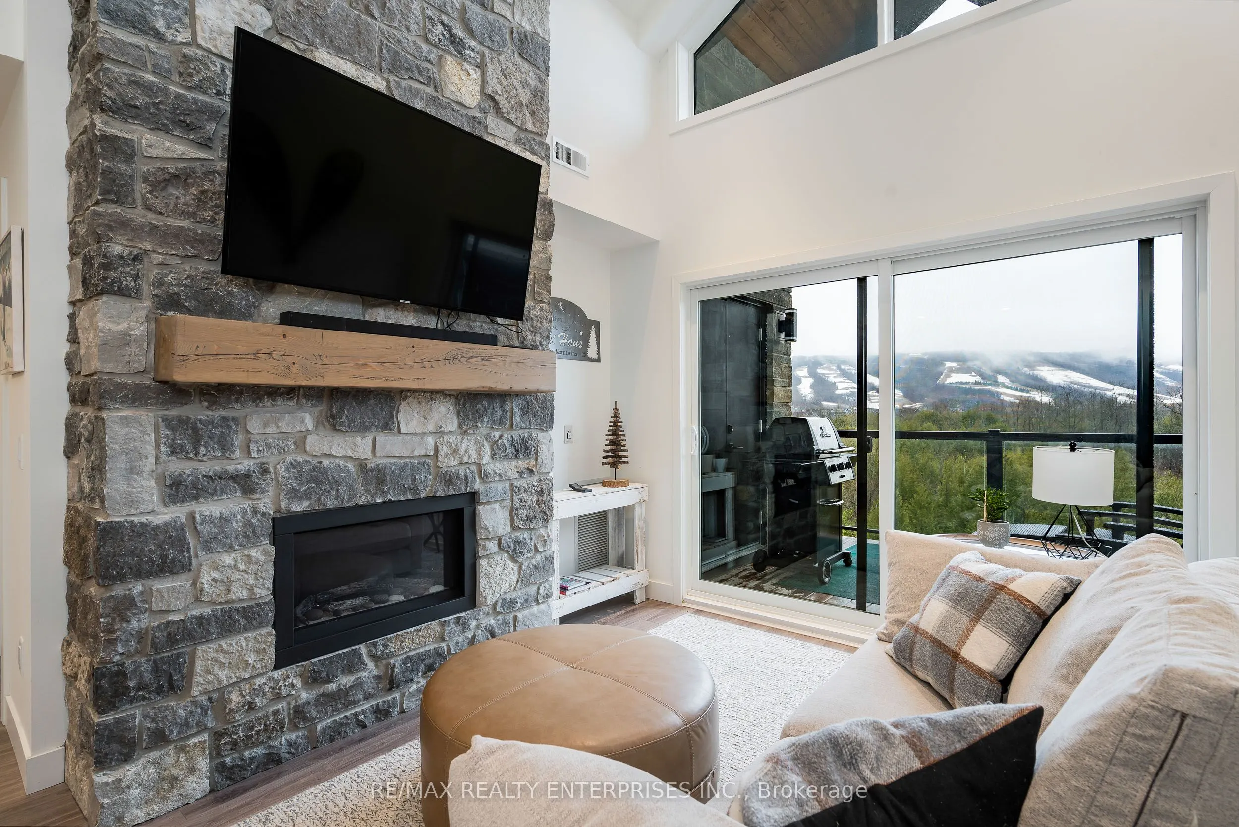 16 Beckwith Lane #404