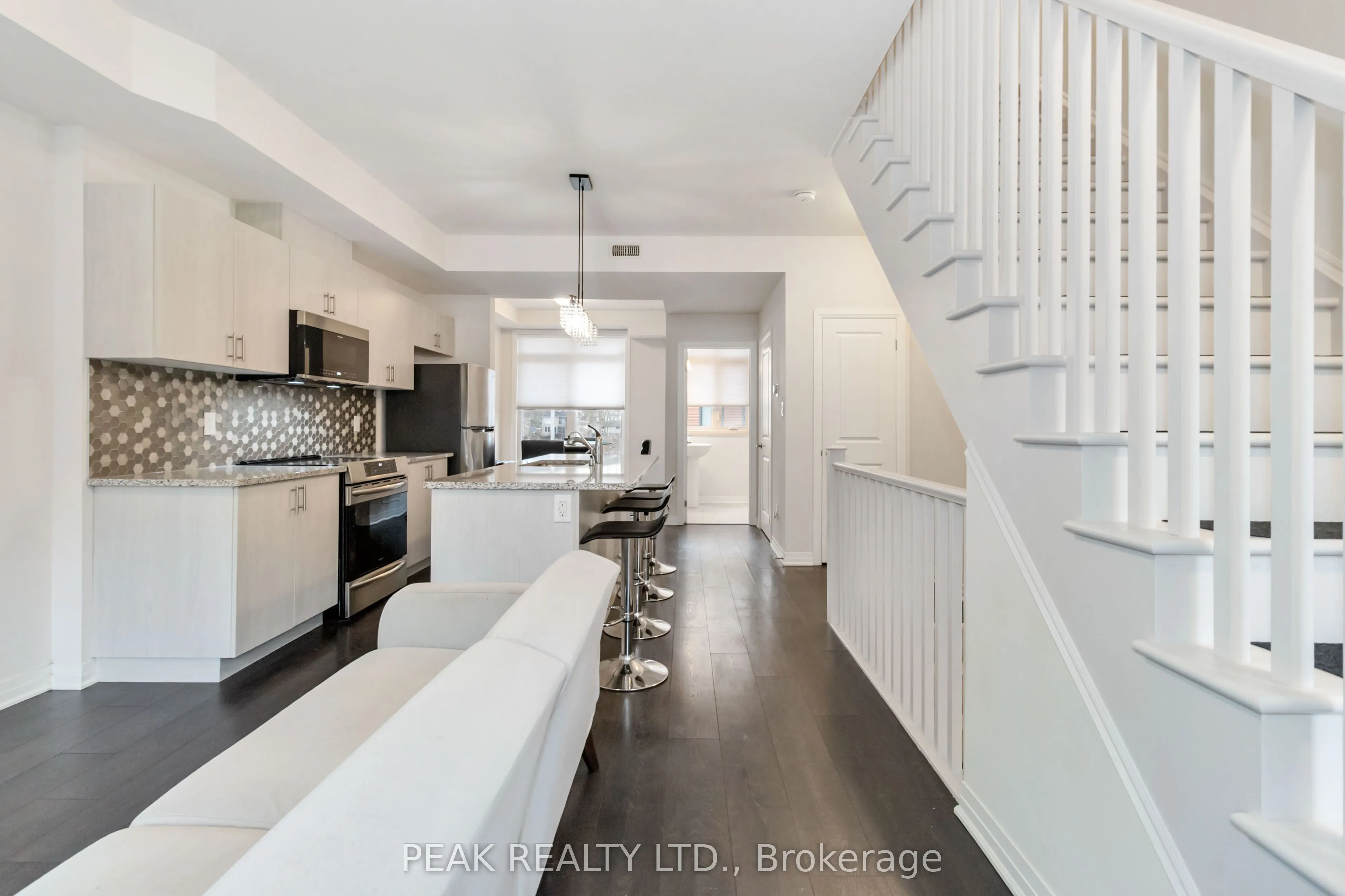 2 Willow Street #60
