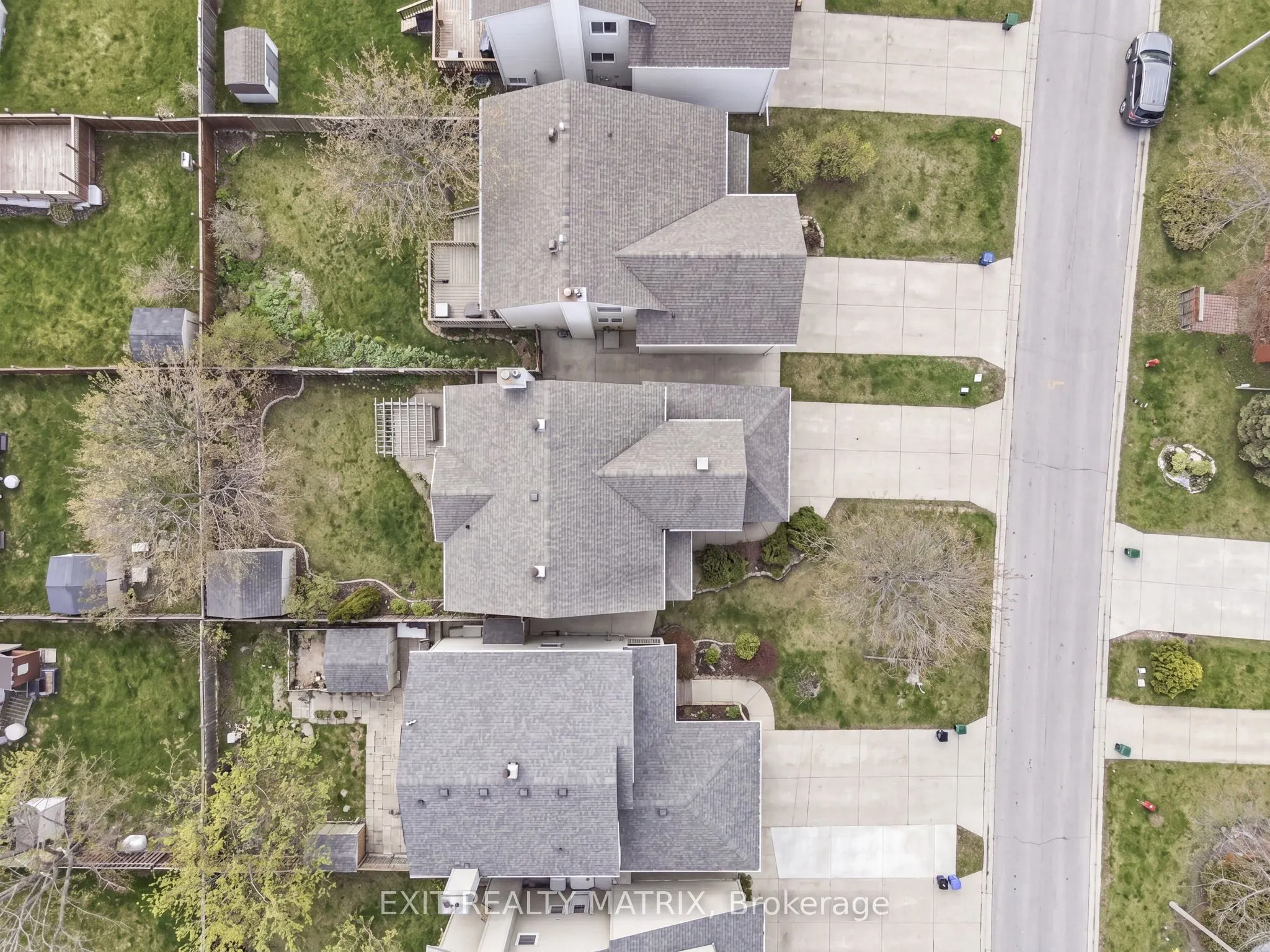 727 Brome Crescent