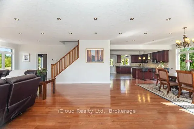 346195 15th Side Road