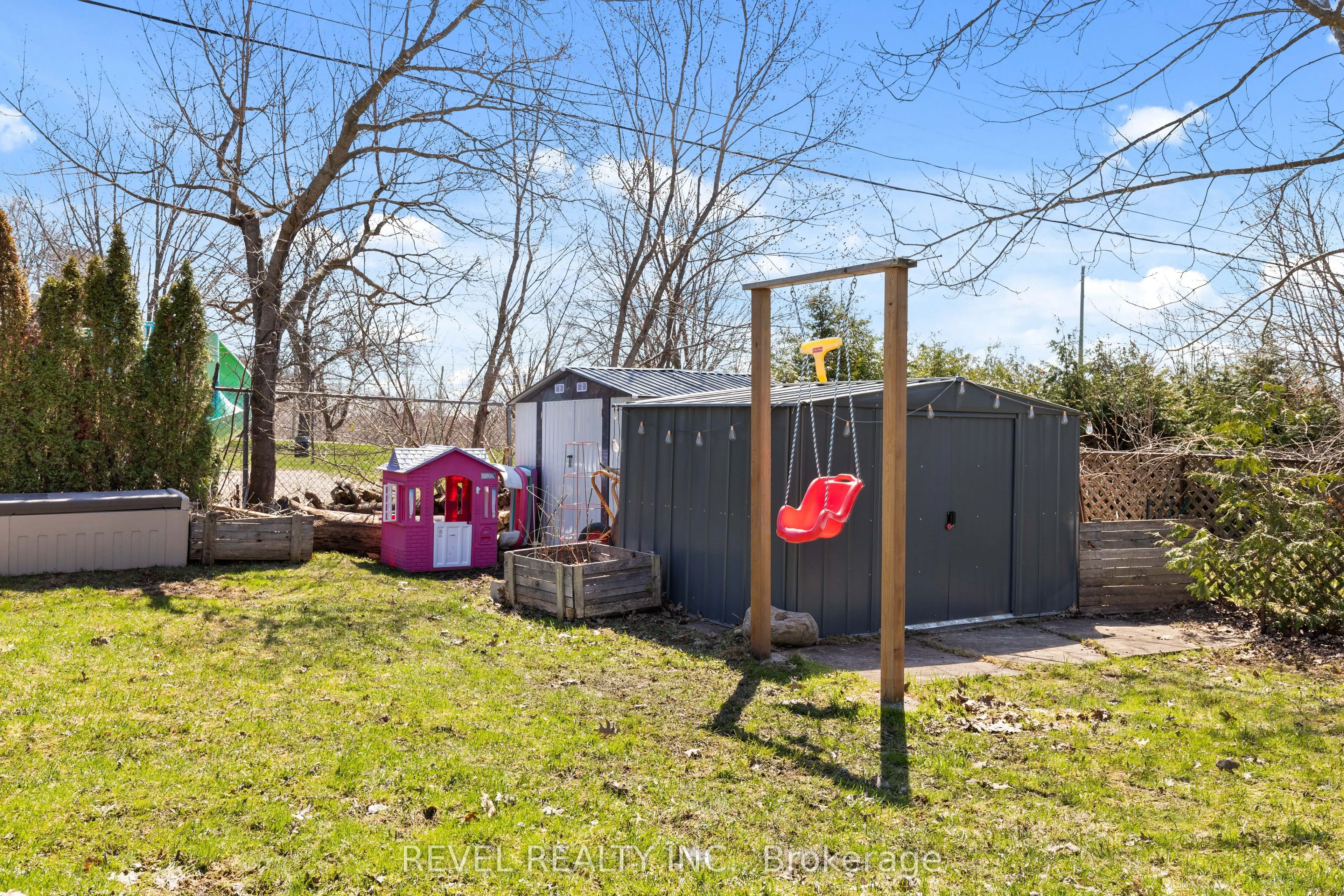 25 Riverview Road