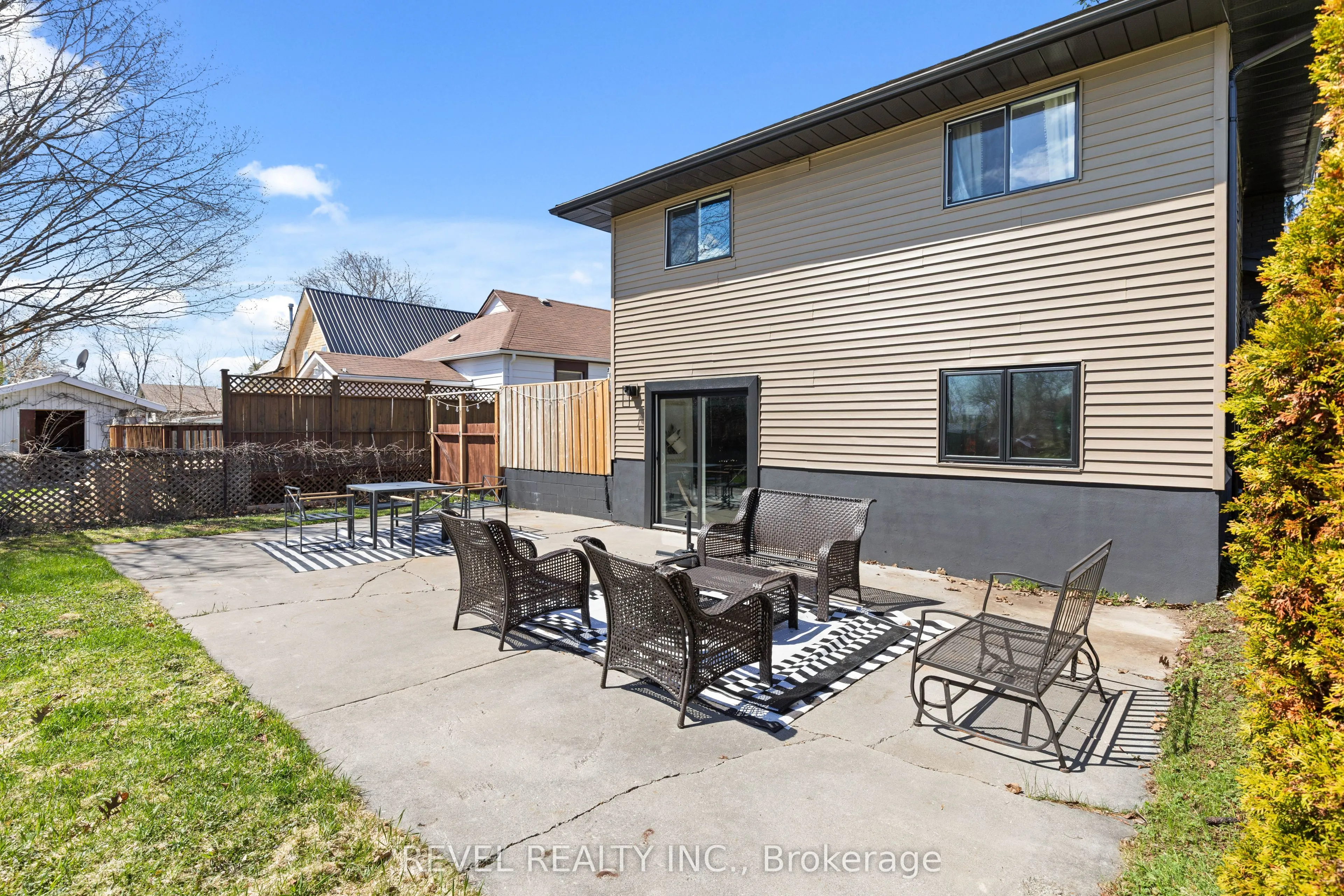 25 Riverview Road