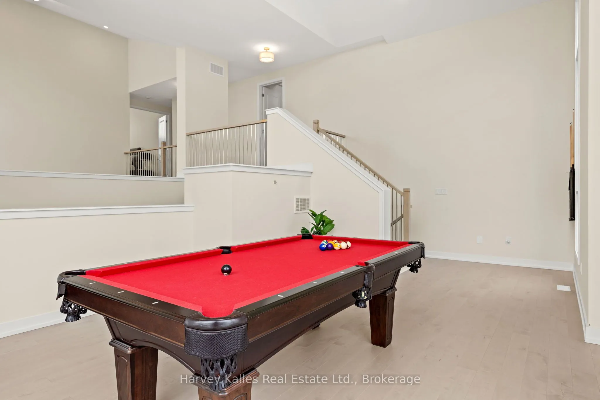 157 Springside Crescent