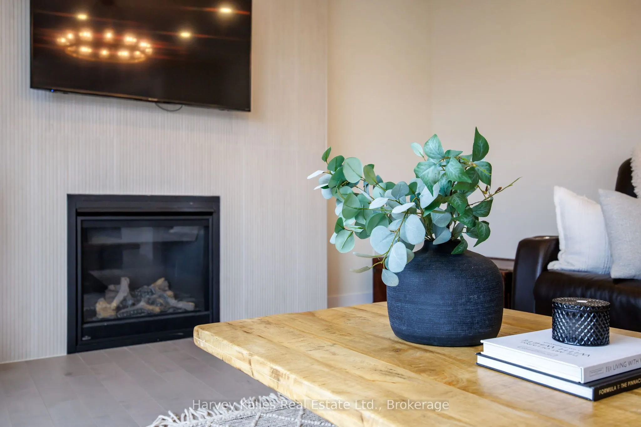 157 Springside Crescent