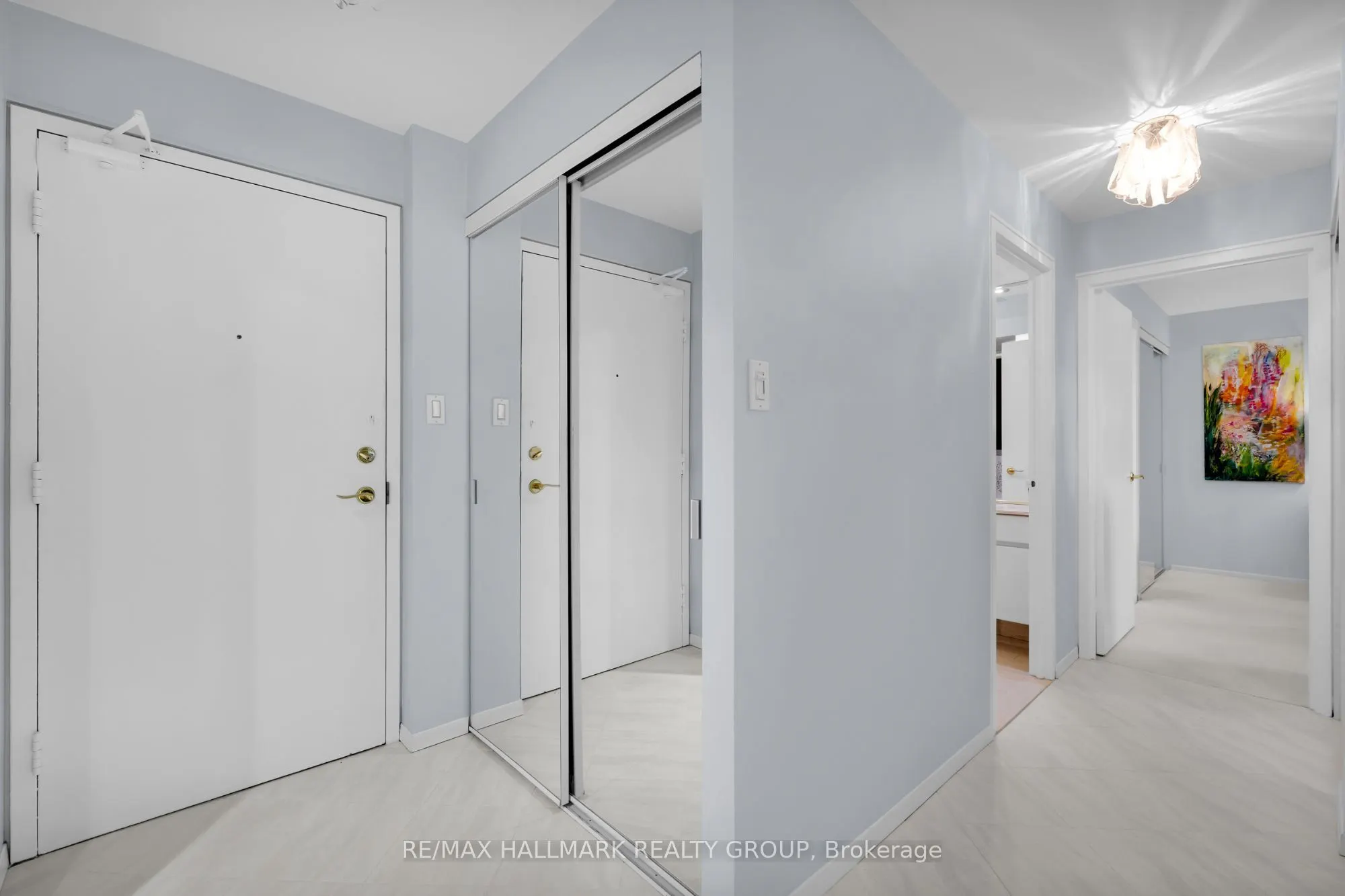 151 Bay Street #810