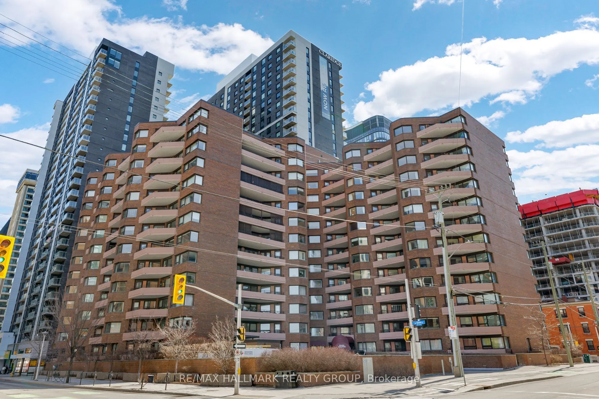 151 Bay Street #810