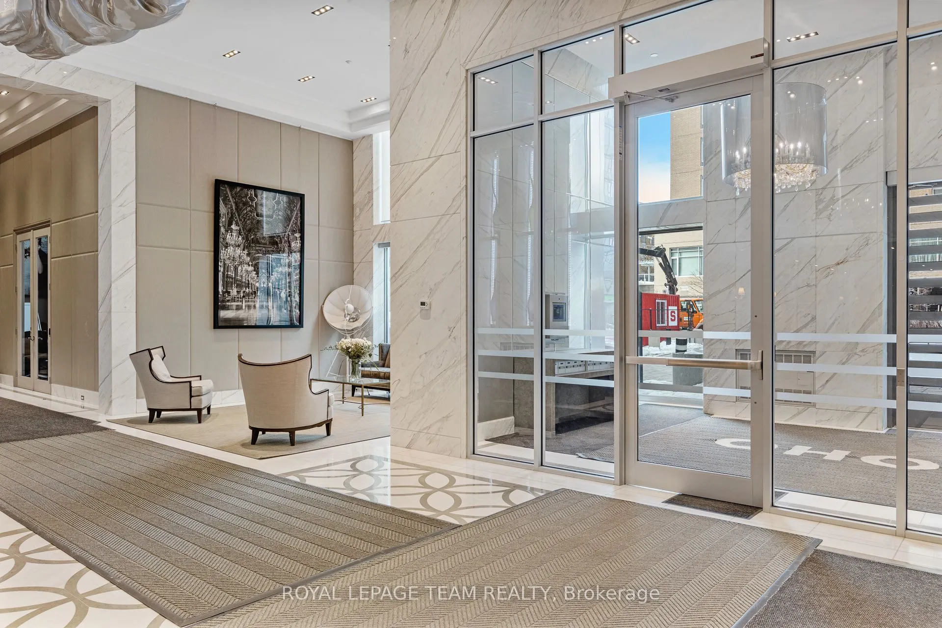 111 Champagne Avenue S #1506
