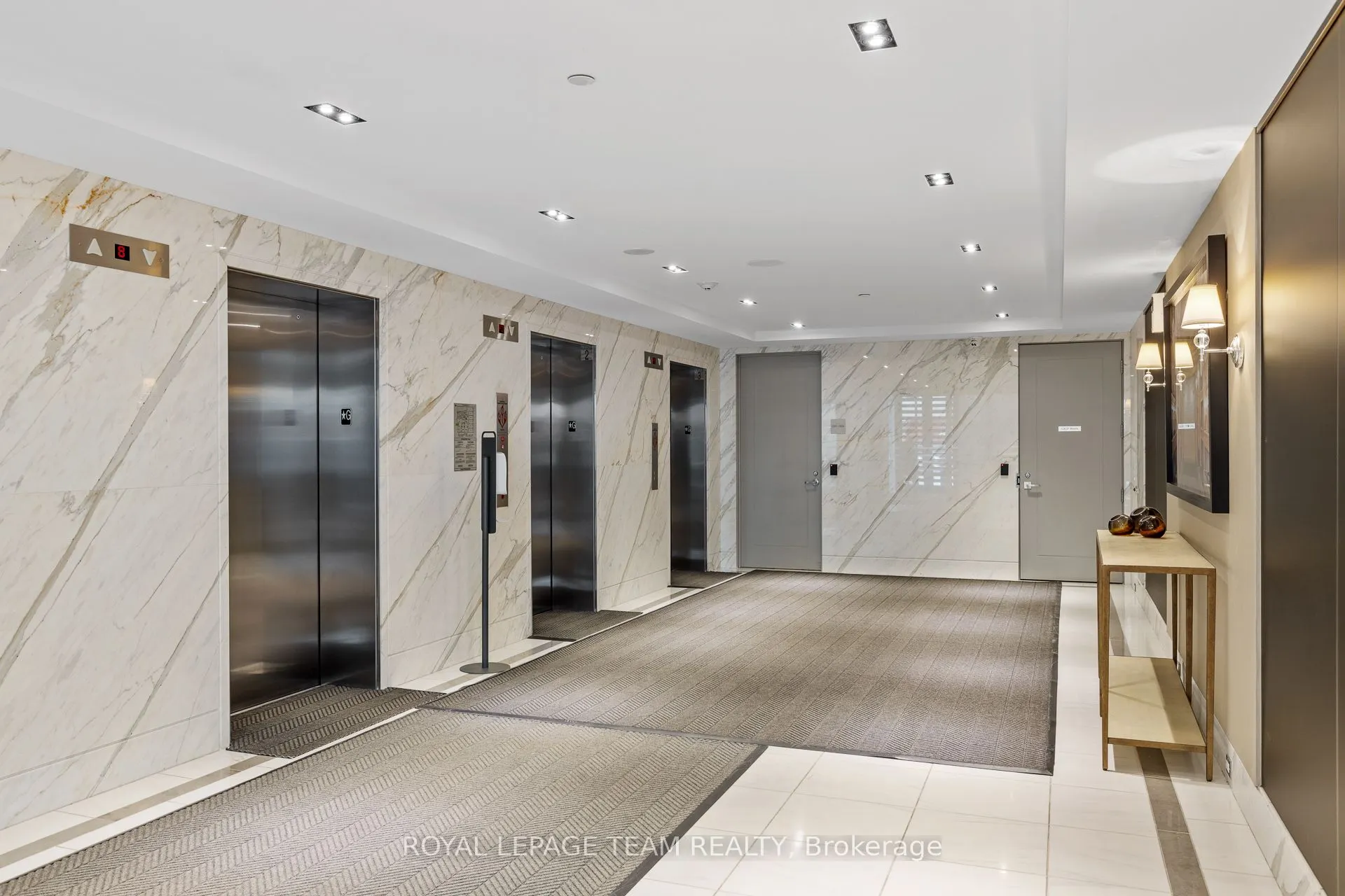 111 Champagne Avenue S #1506